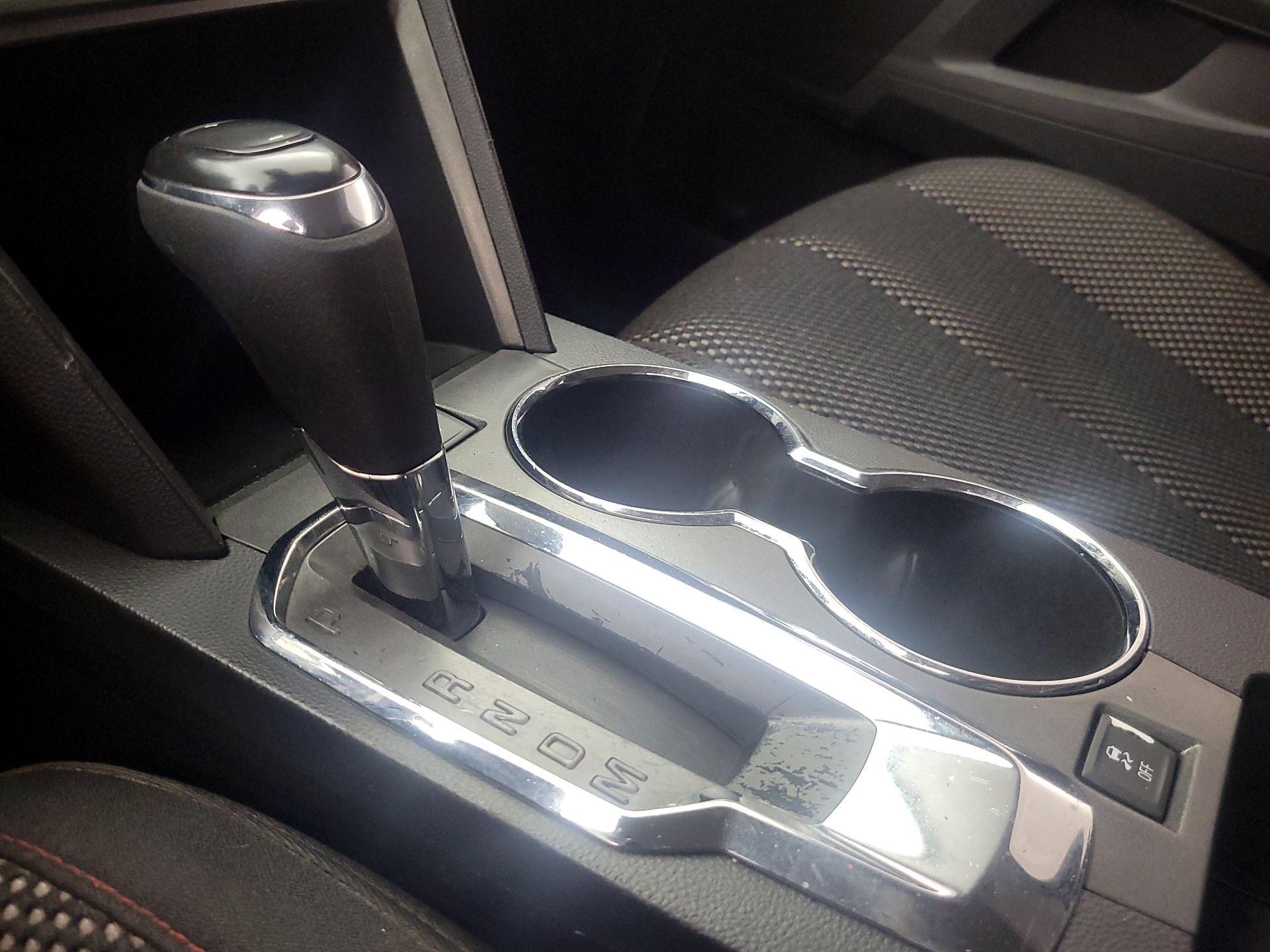 Thumbnail: 2017 Chevrolet Equinox - 16