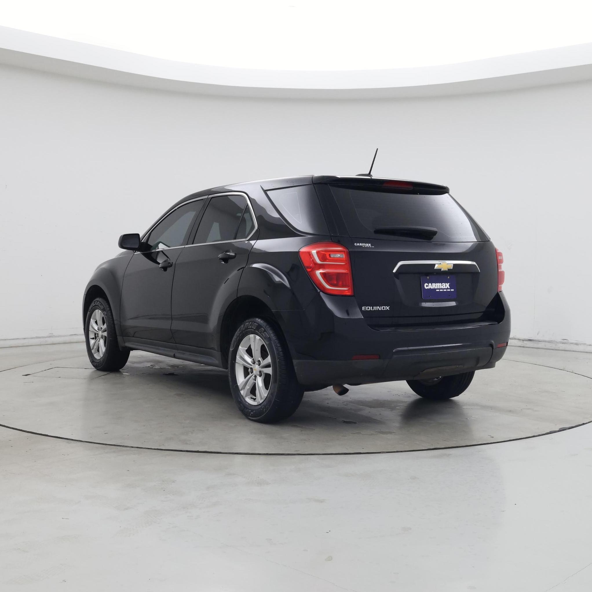 Thumbnail: 2017 Chevrolet Equinox - 2