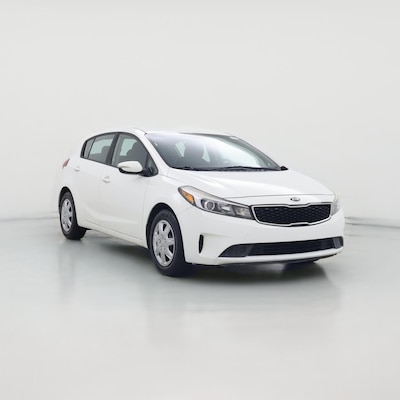 White 2017 Kia Forte5 LX