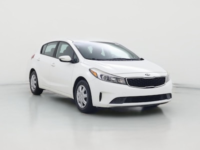 White 2017 Kia Forte5 LX