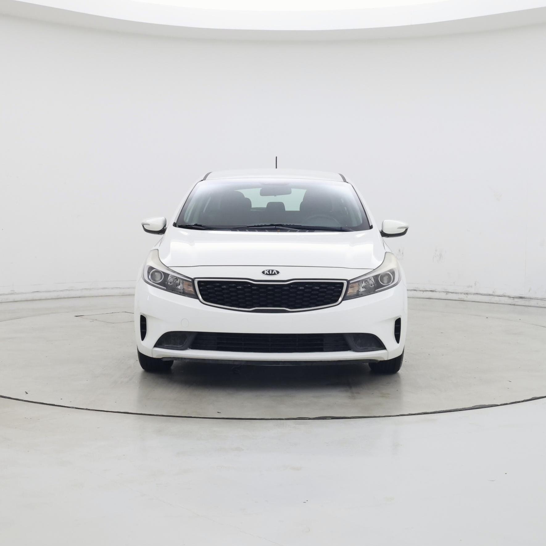 Thumbnail: 2017 Kia Forte - 5