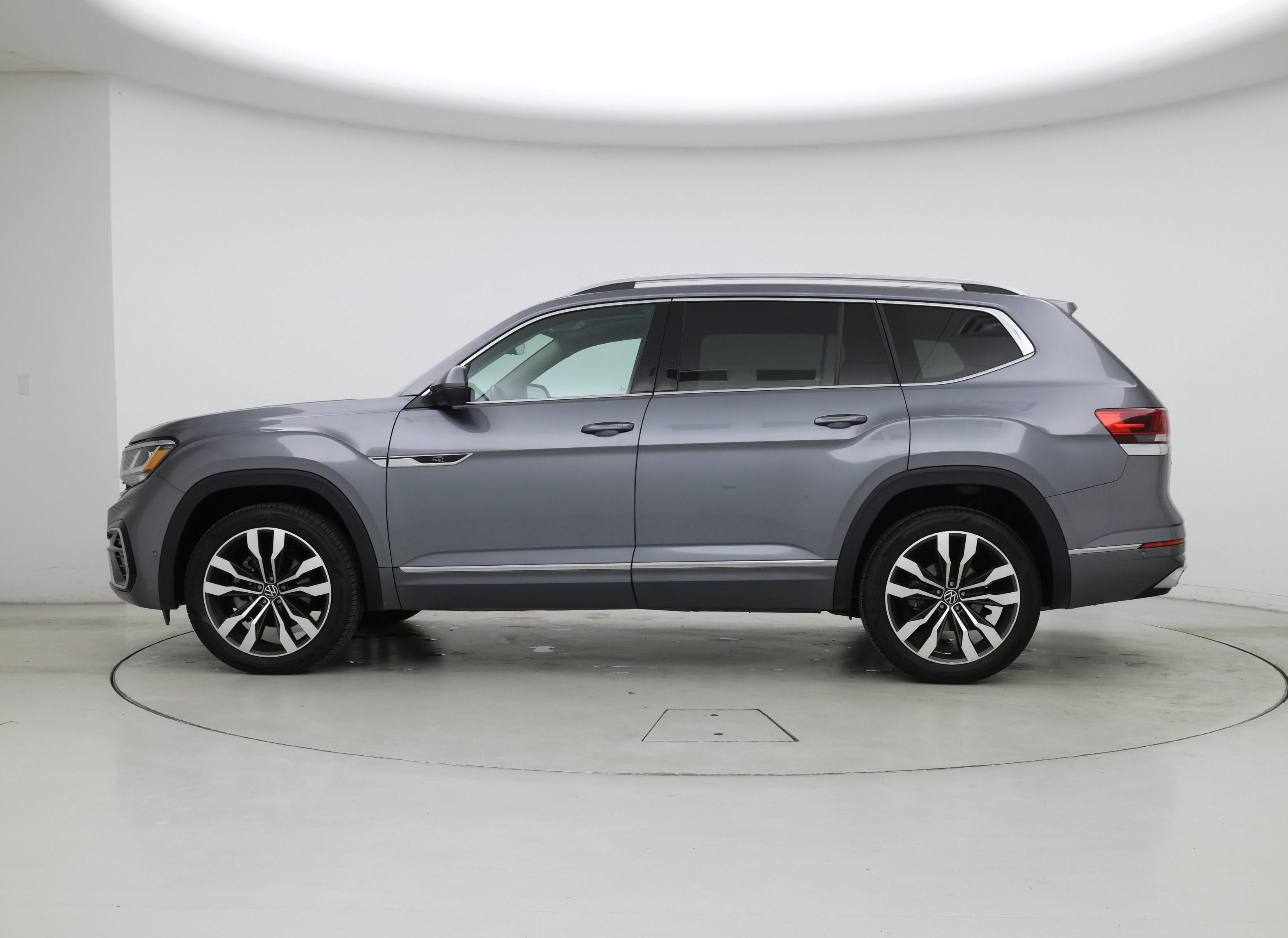 Thumbnail: 2022 Volkswagen Atlas - 3