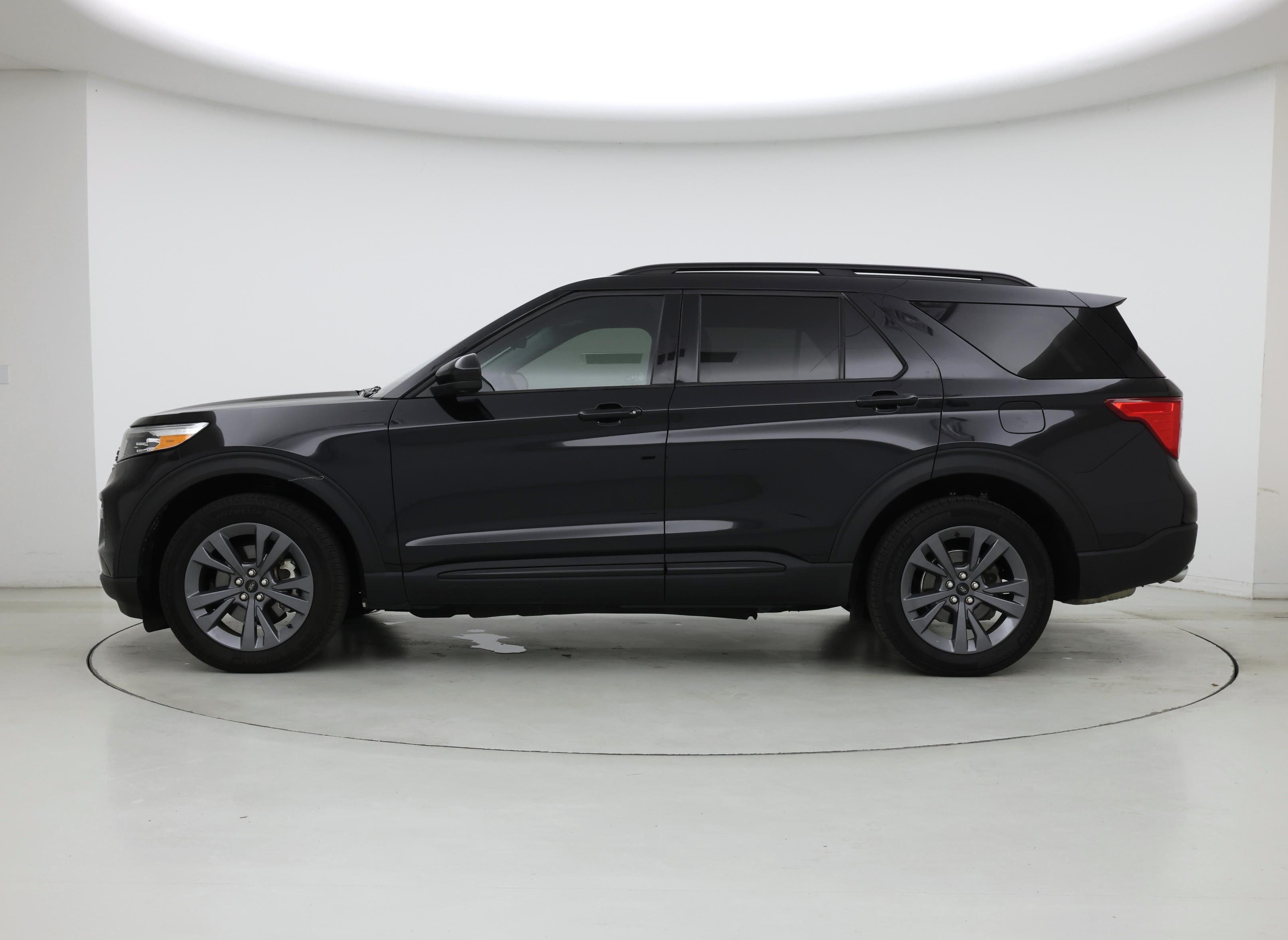 Thumbnail: 2023 Ford Explorer - 3