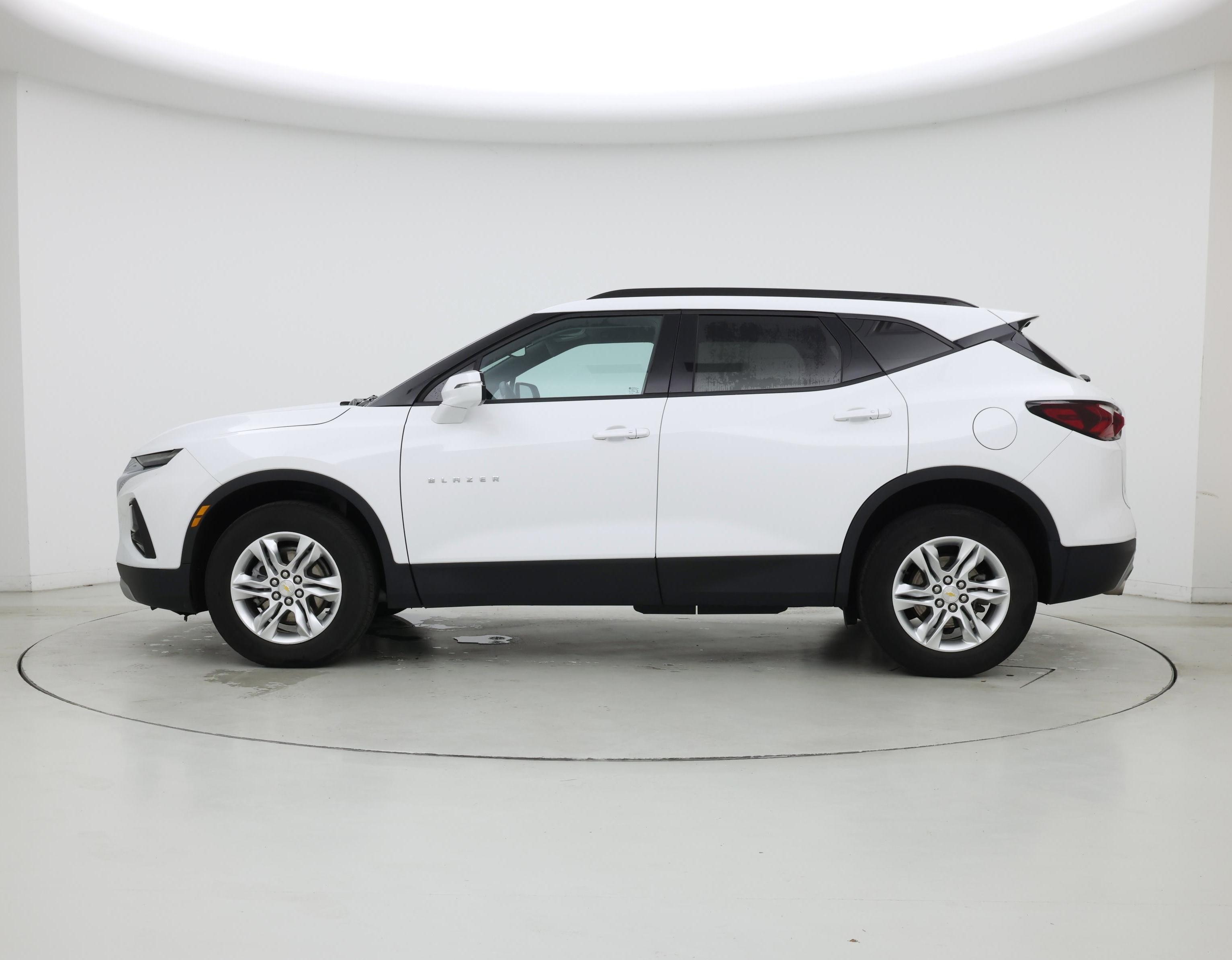 Thumbnail: 2022 Chevrolet Blazer - 3