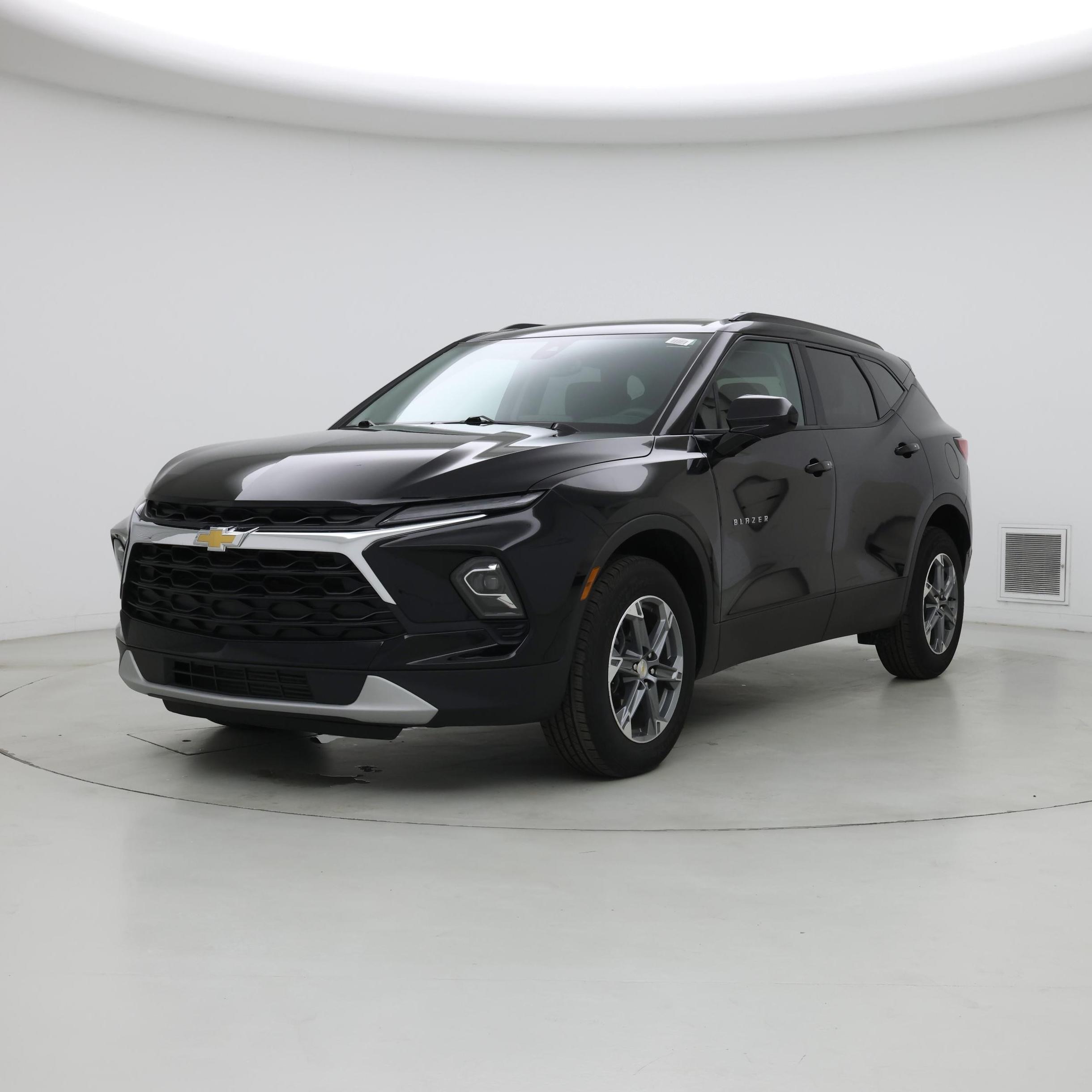 Thumbnail: 2023 Chevrolet Blazer - 4