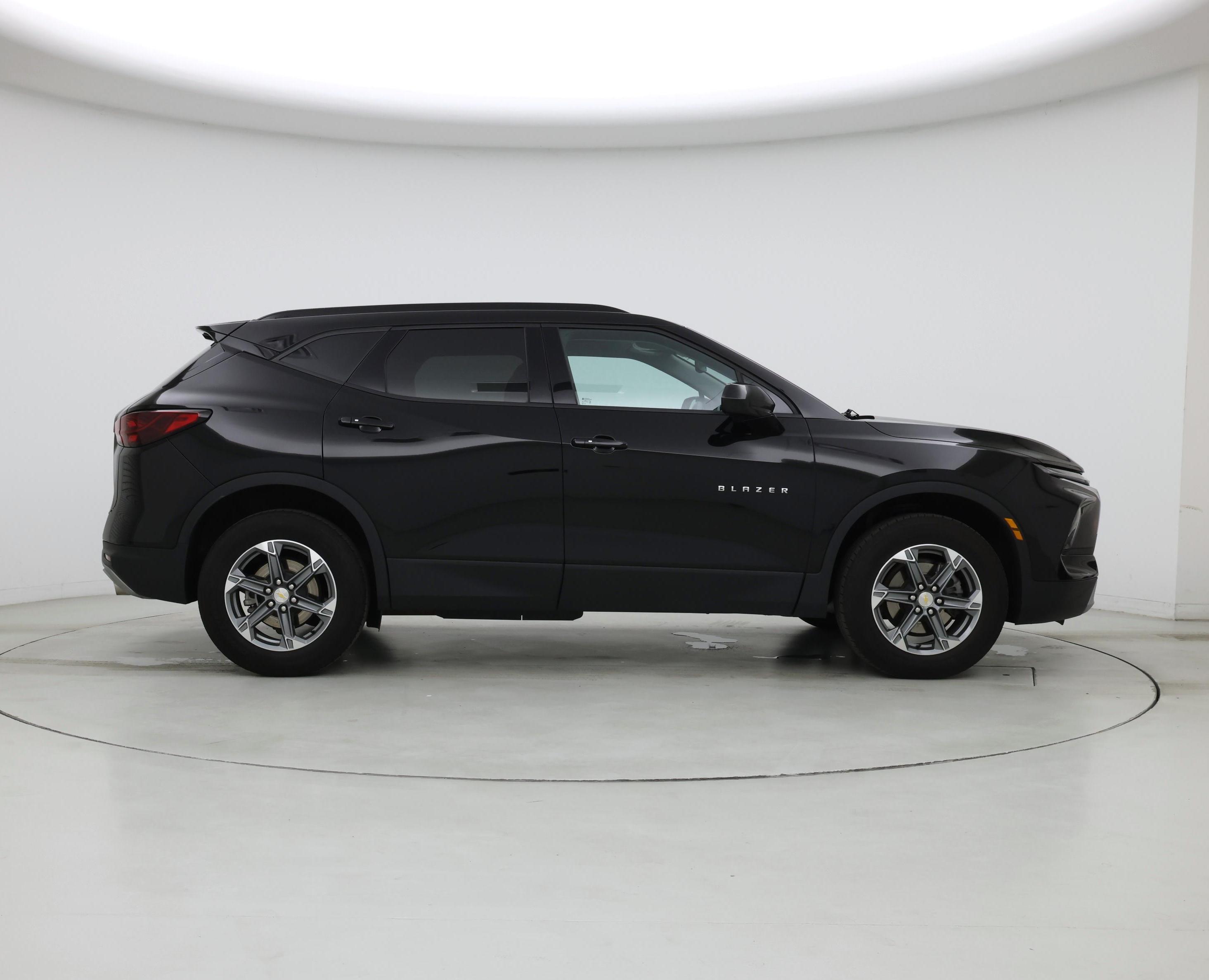 Thumbnail: 2023 Chevrolet Blazer - 7