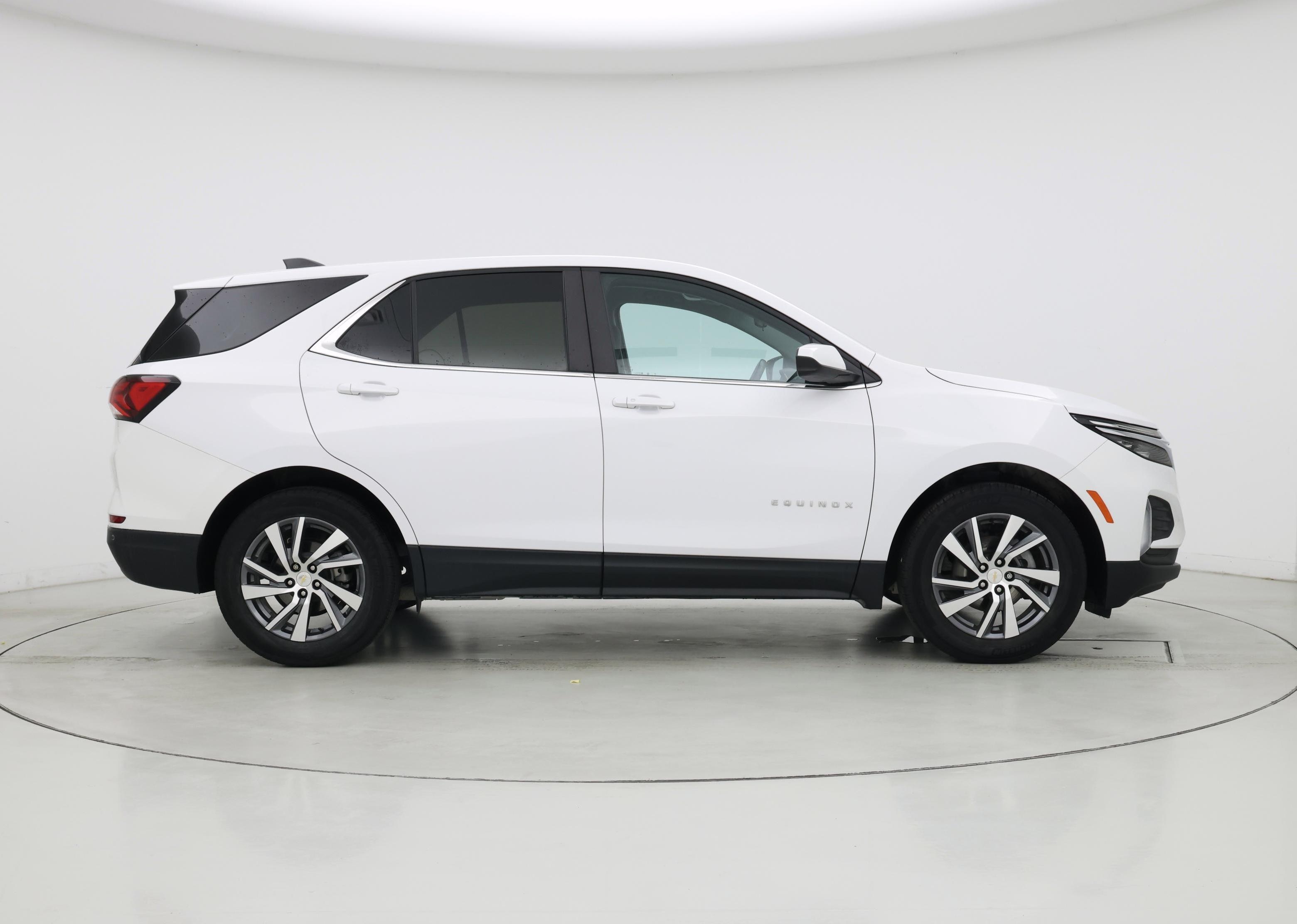 Thumbnail: 2022 Chevrolet Equinox - 7