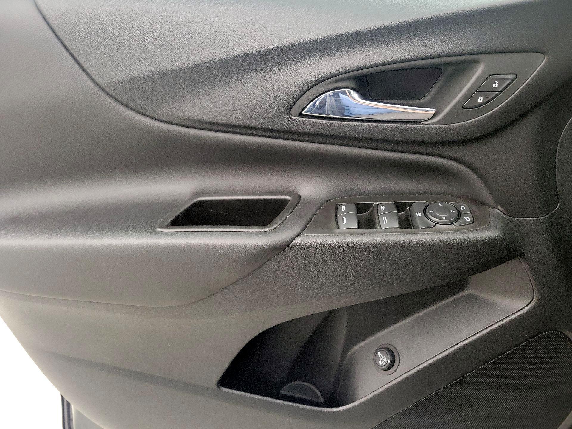 Thumbnail: 2022 Chevrolet Equinox - 12