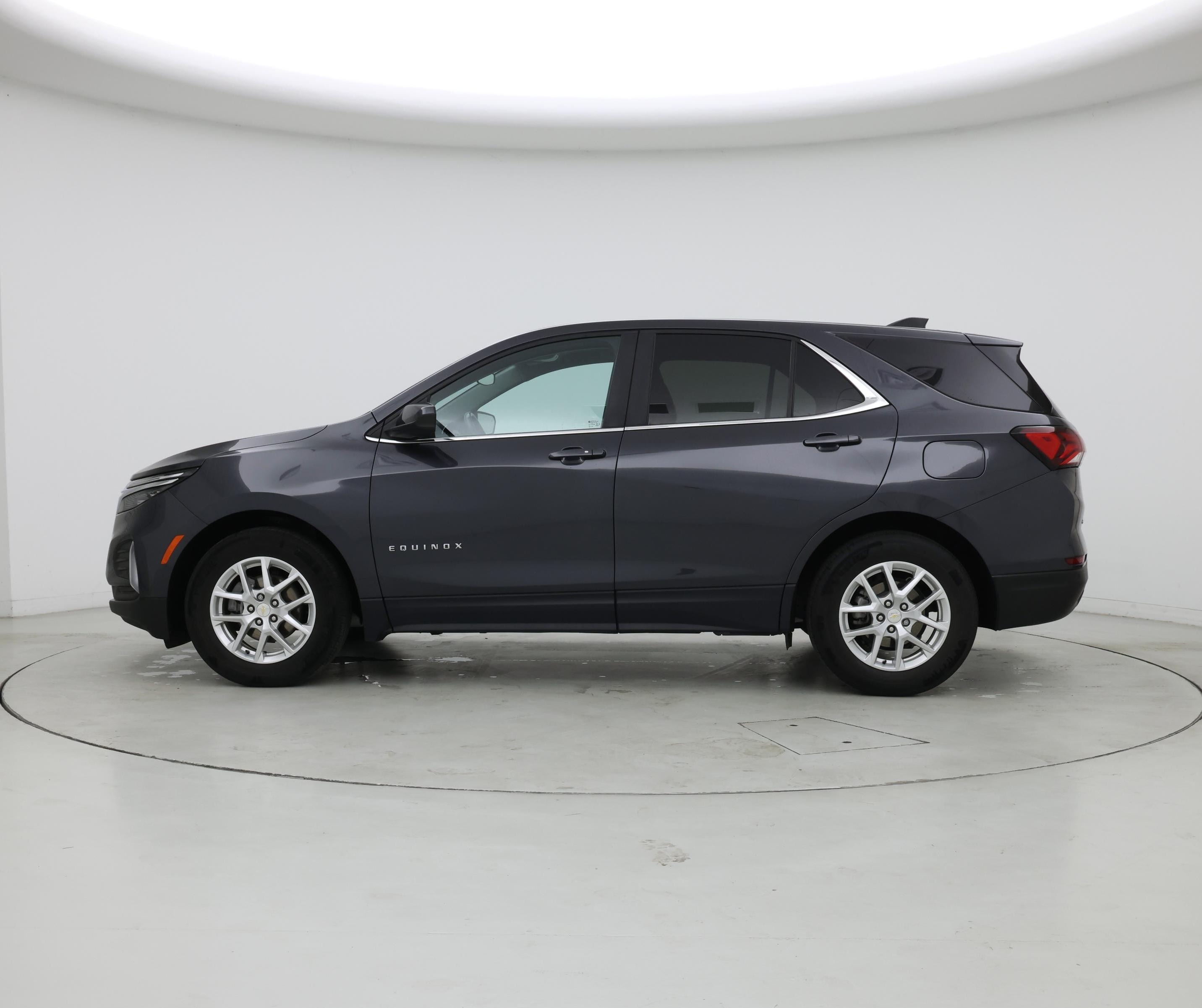 Thumbnail: 2022 Chevrolet Equinox - 3