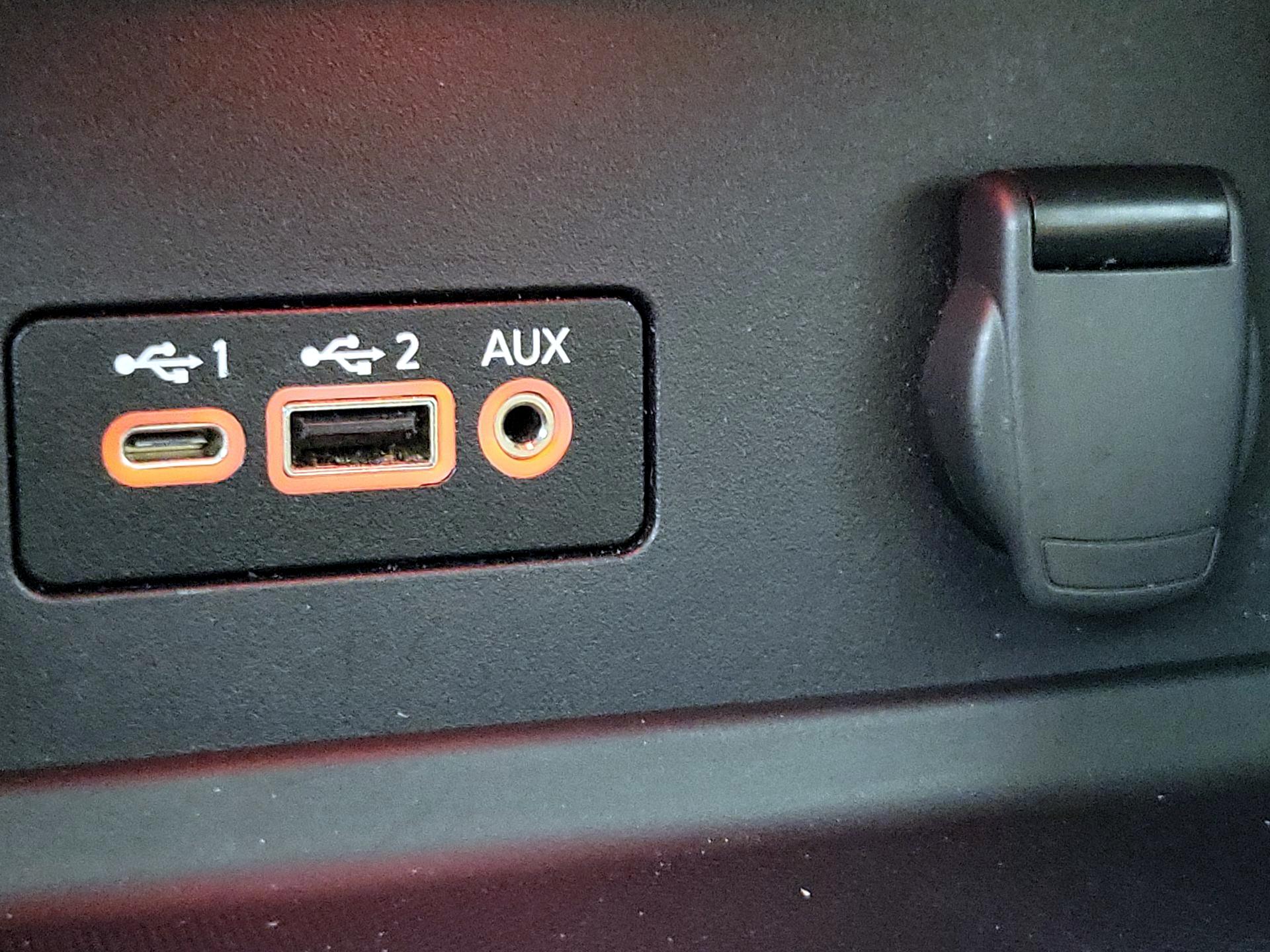 Thumbnail: 2023 Nissan Sentra - 18