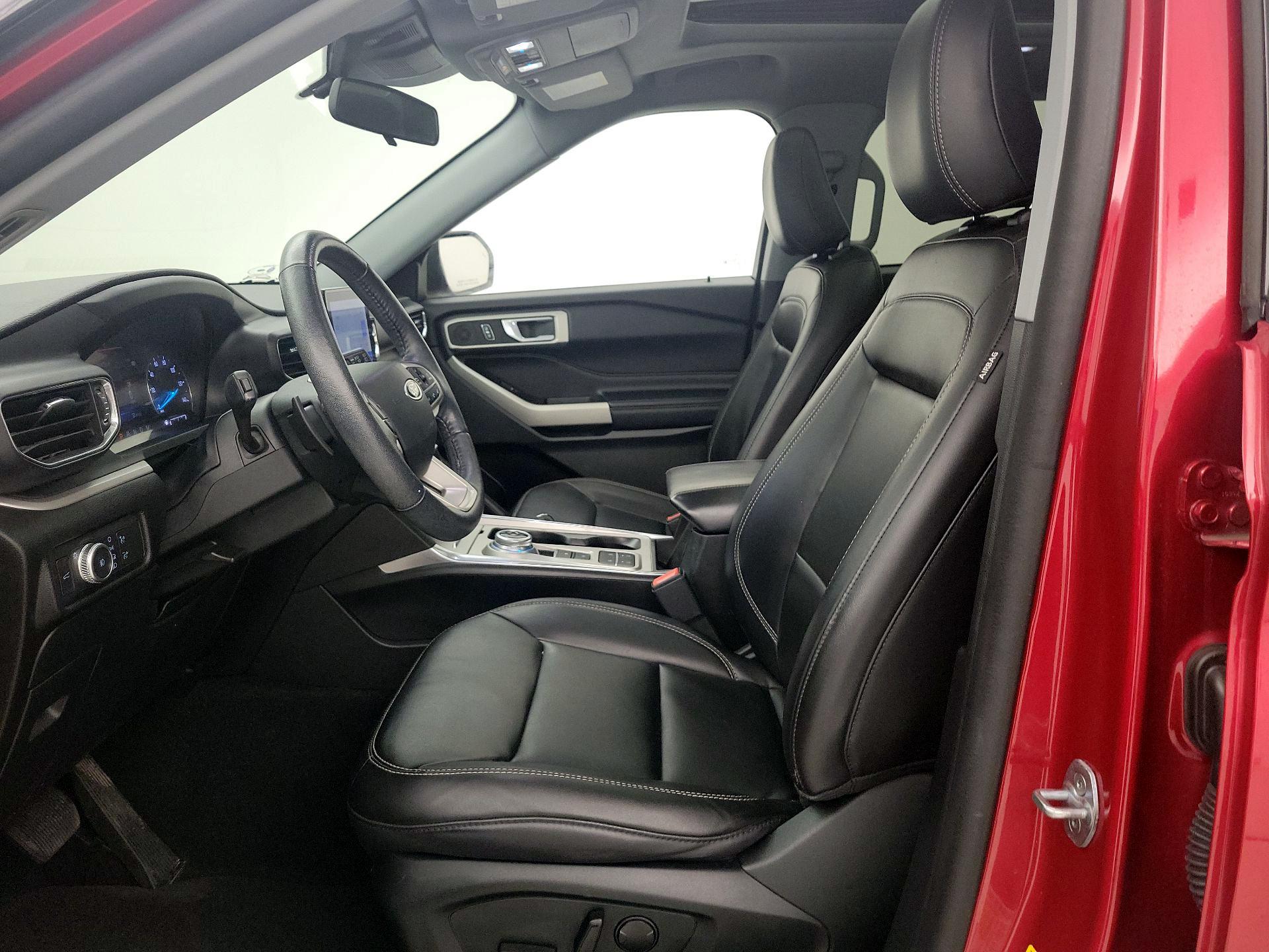 Thumbnail: 2021 Ford Explorer - 11
