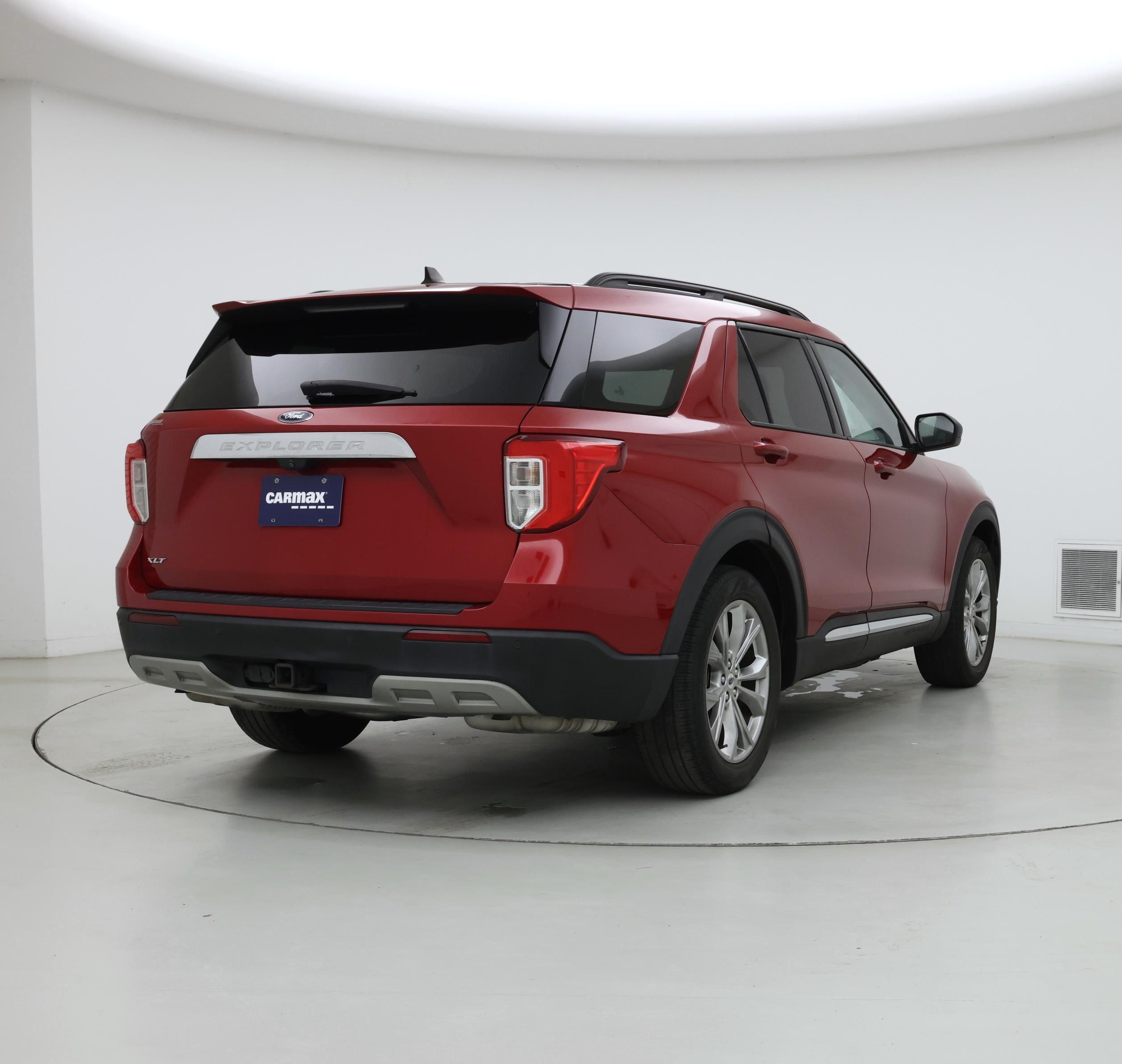 Thumbnail: 2021 Ford Explorer - 8