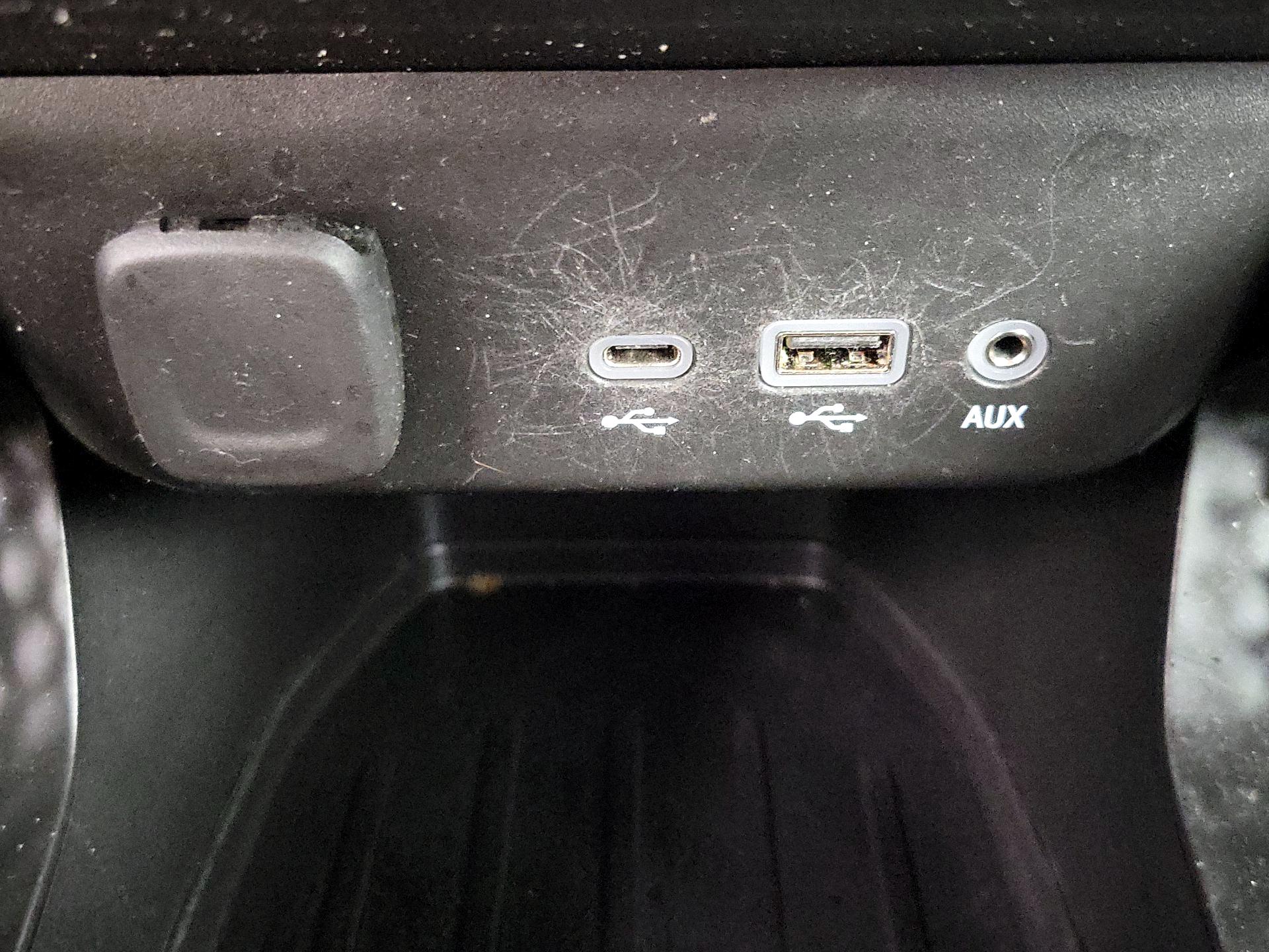 Thumbnail: 2023 Chevrolet TrailBlazer - 18