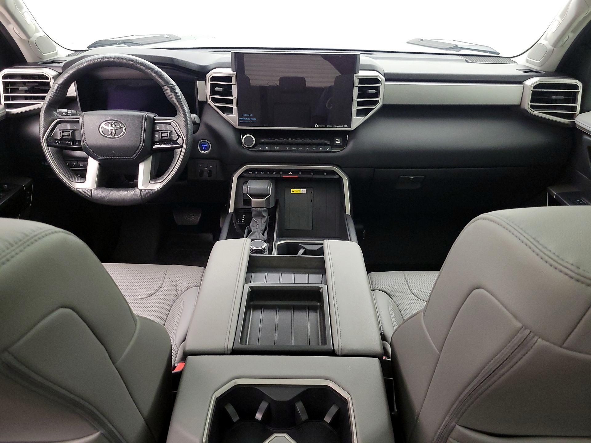Thumbnail: 2023 Toyota Tundra - 9