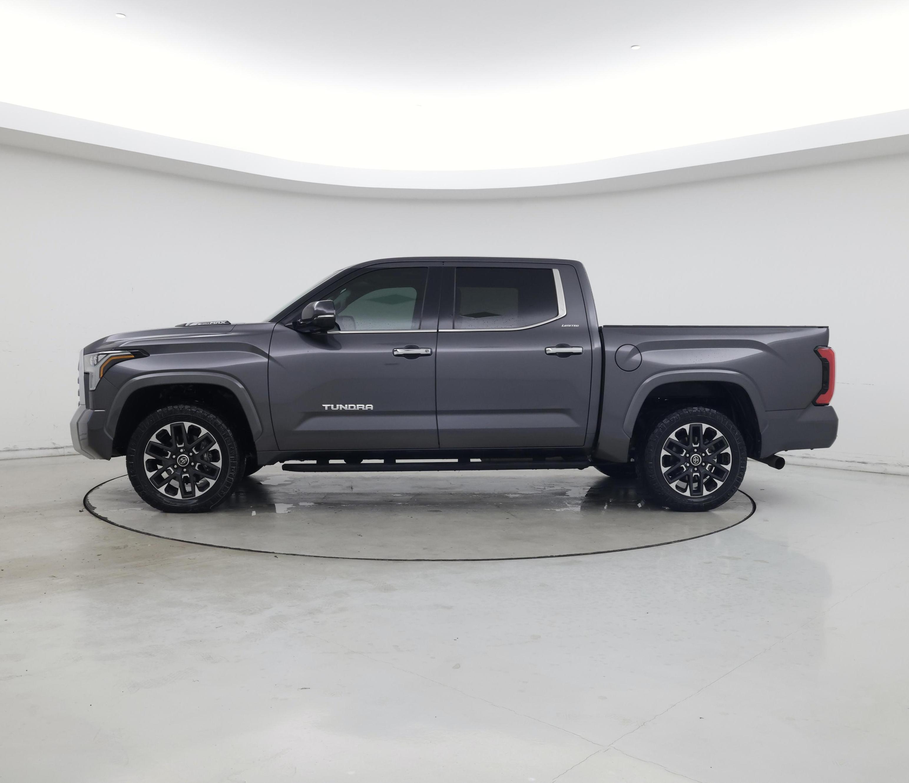 Thumbnail: 2023 Toyota Tundra - 3