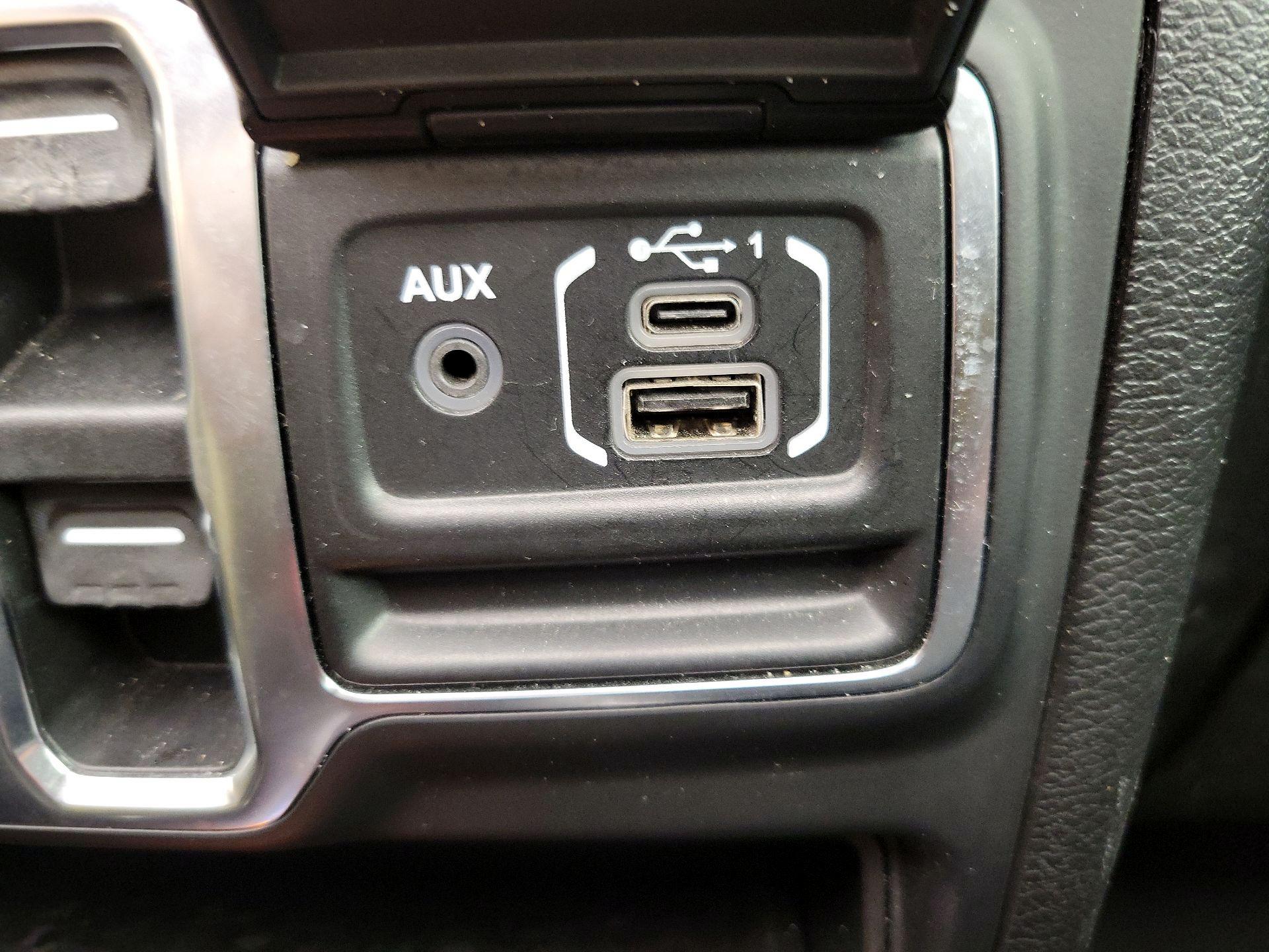 Thumbnail: 2021 Jeep Wrangler - 19