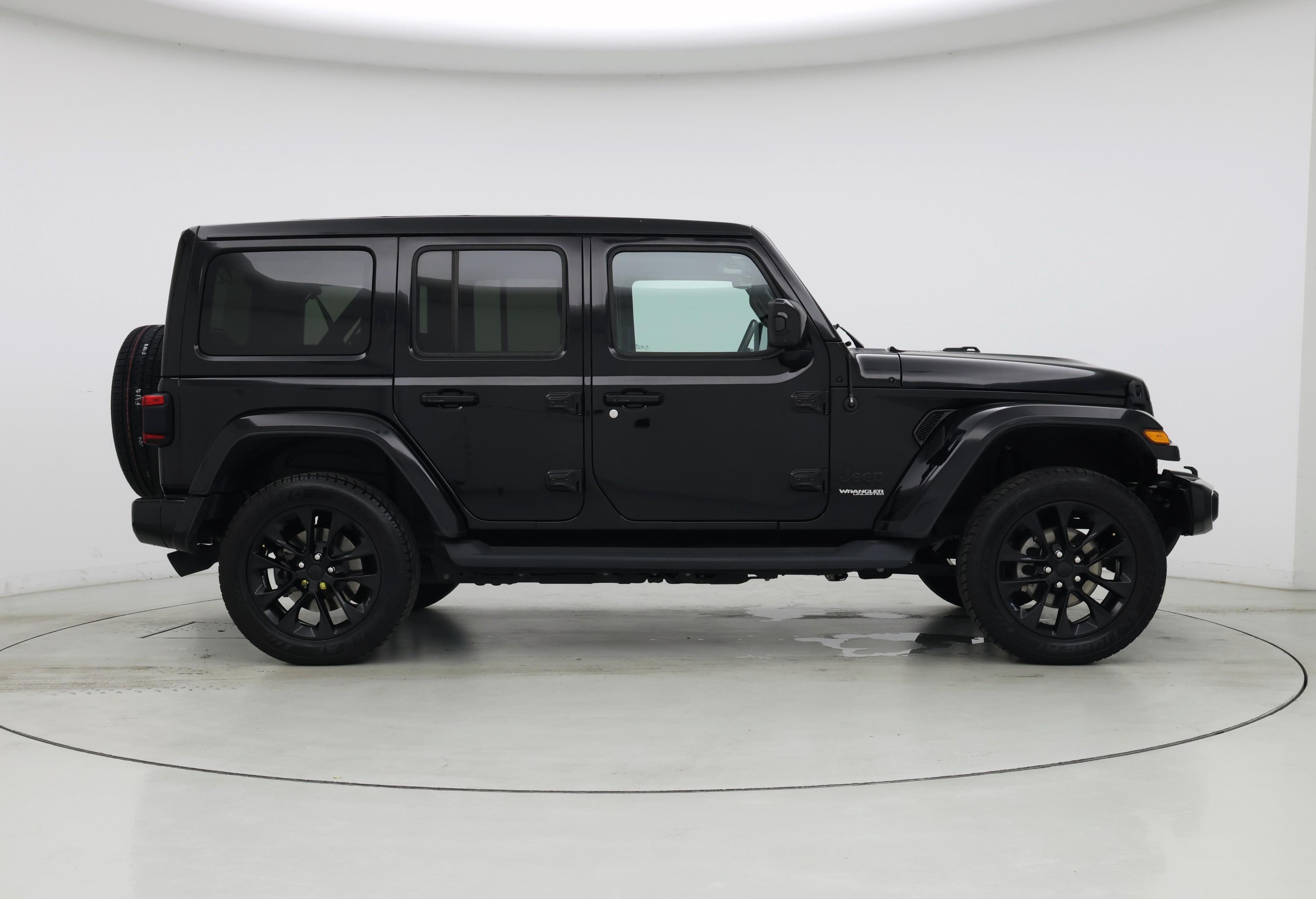 Thumbnail: 2021 Jeep Wrangler - 7