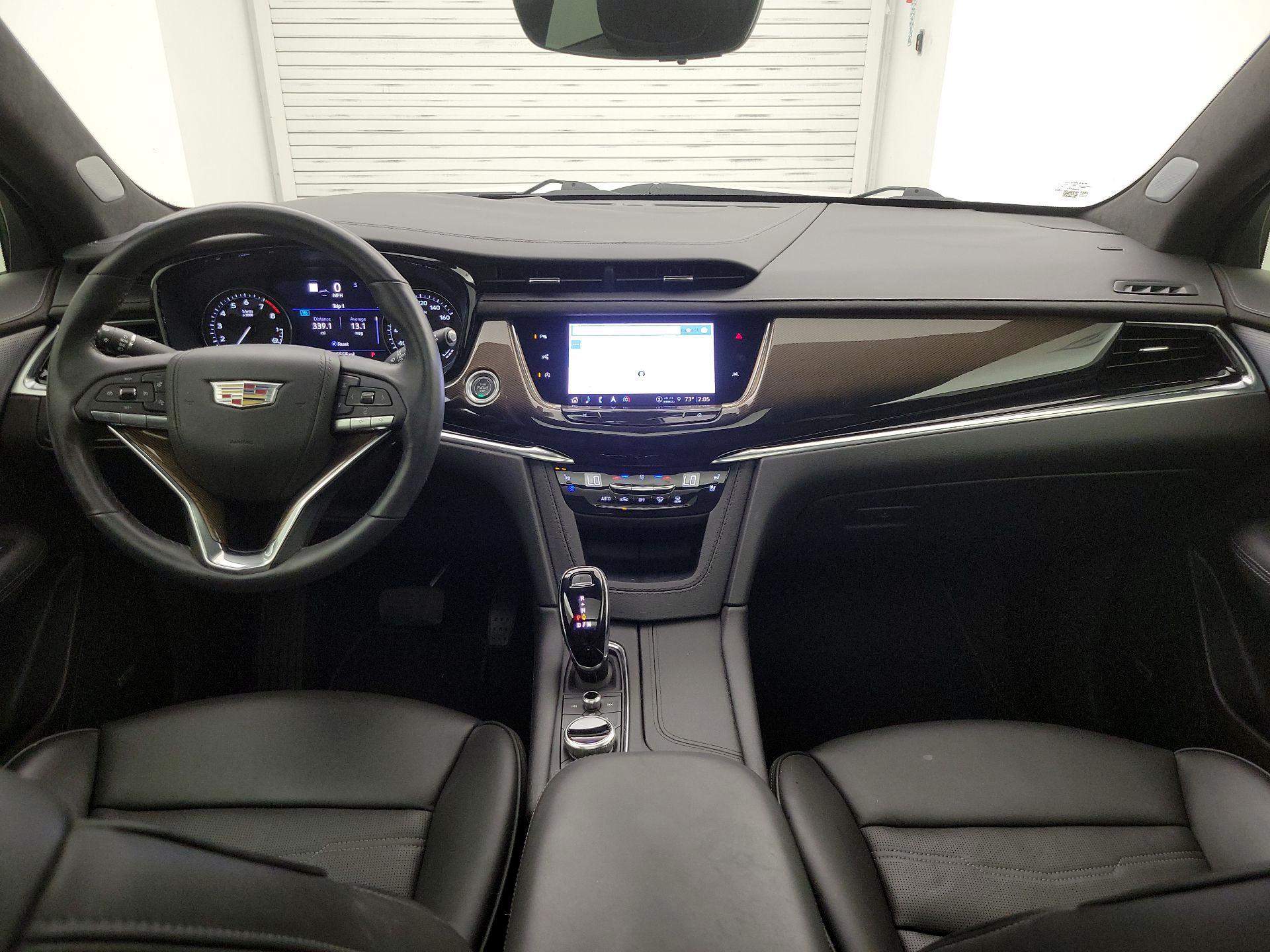 Thumbnail: 2023 Cadillac XT6 - 9