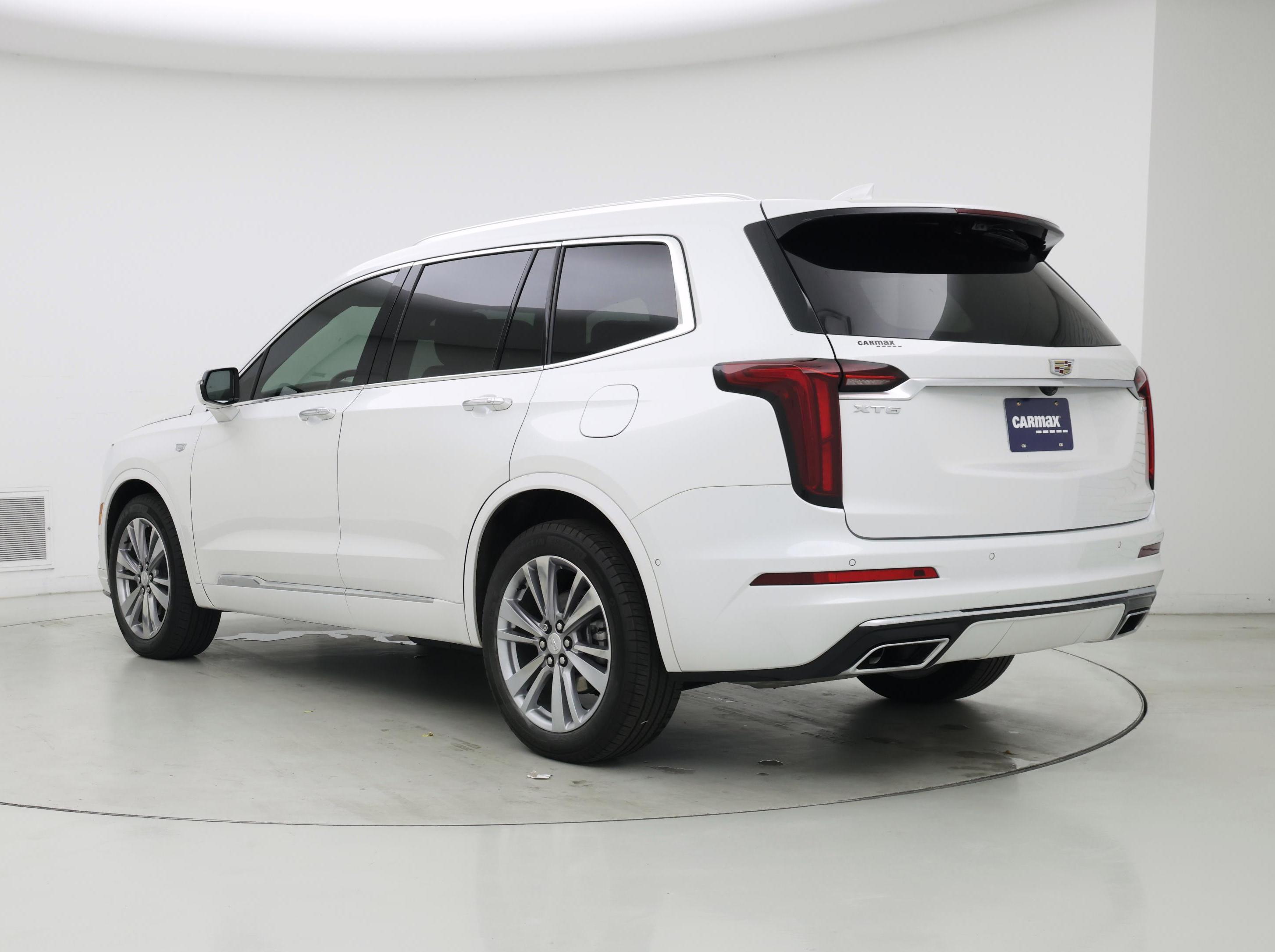 Thumbnail: 2023 Cadillac XT6 - 2