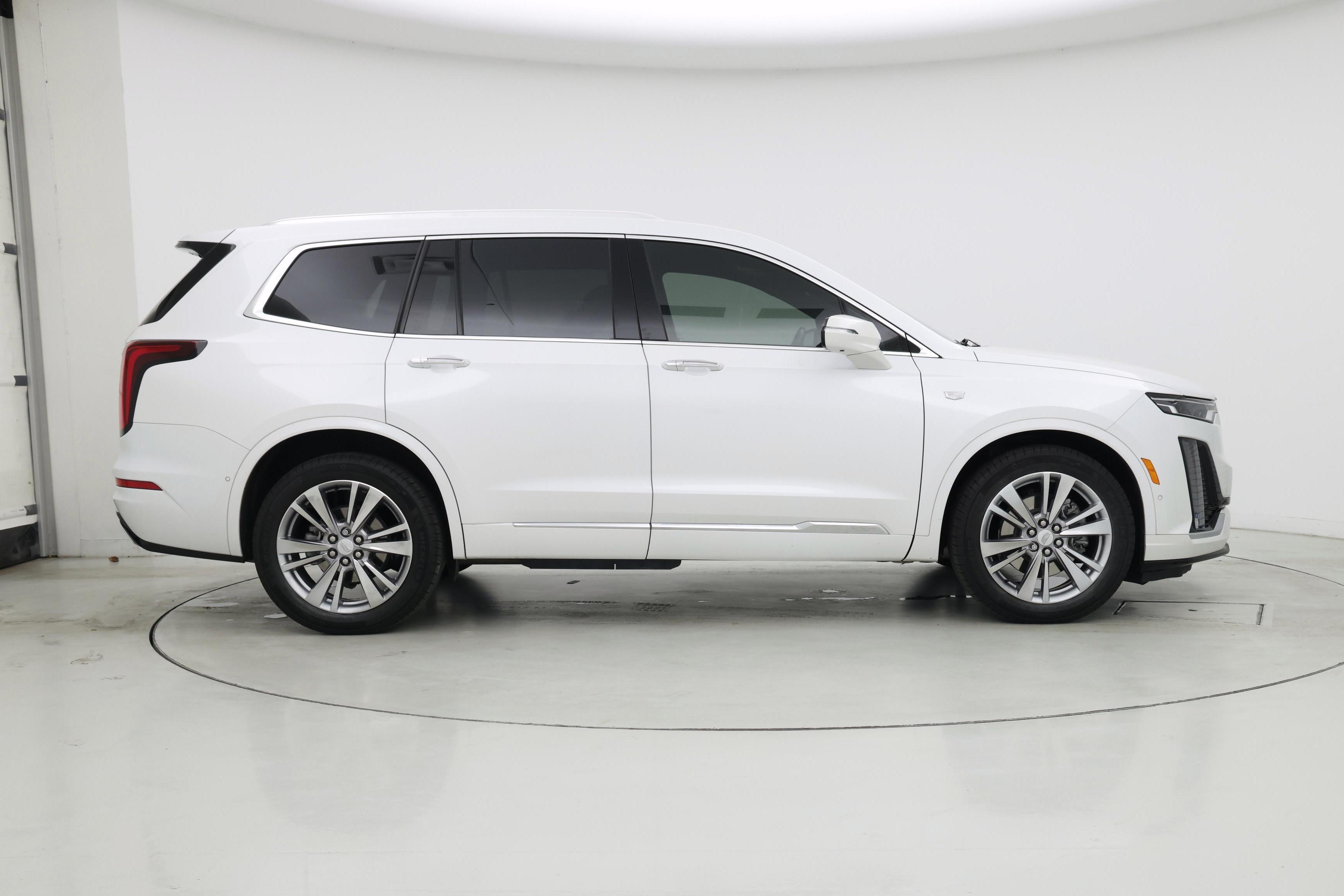 Thumbnail: 2023 Cadillac XT6 - 7