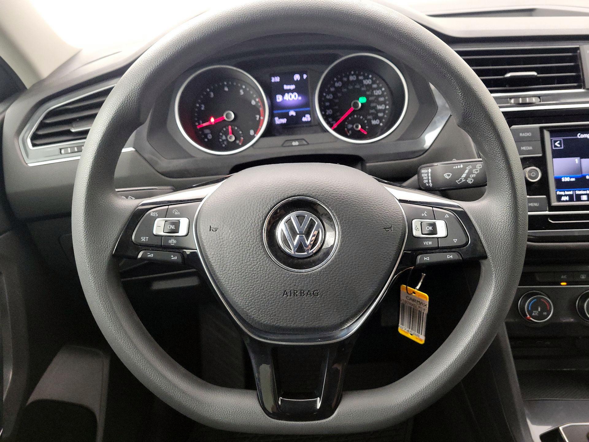 Thumbnail: 2020 Volkswagen Tiguan - 10