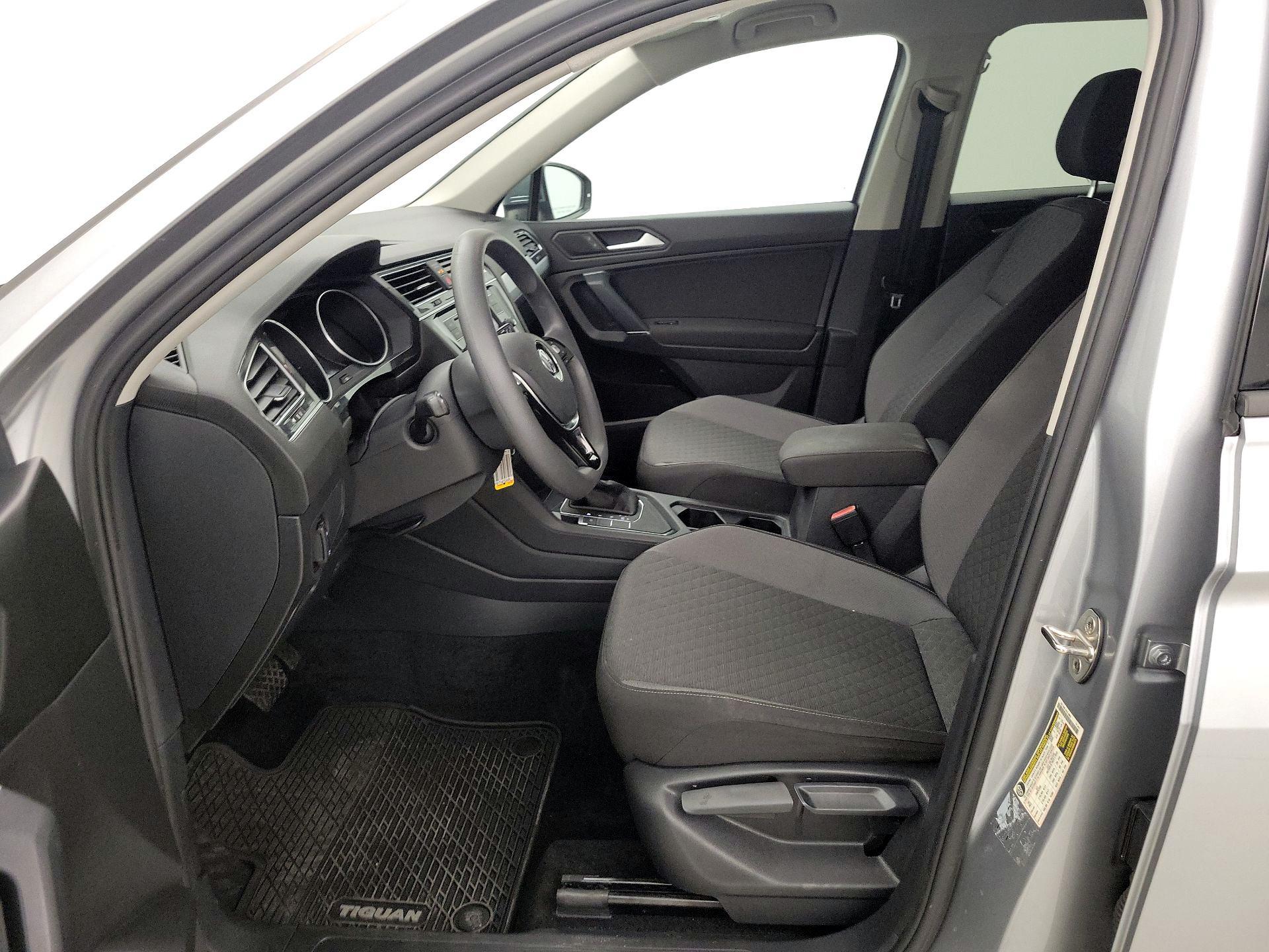 Thumbnail: 2020 Volkswagen Tiguan - 11