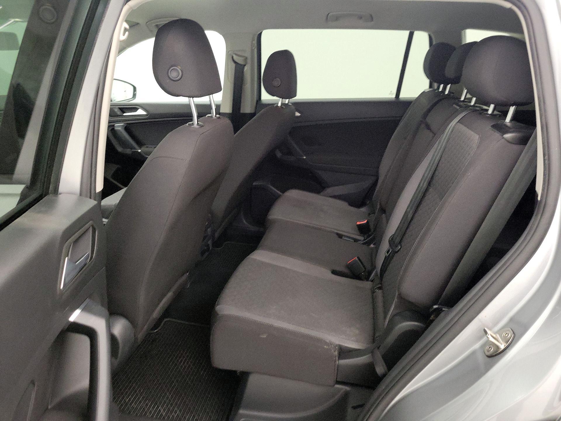 Thumbnail: 2020 Volkswagen Tiguan - 19