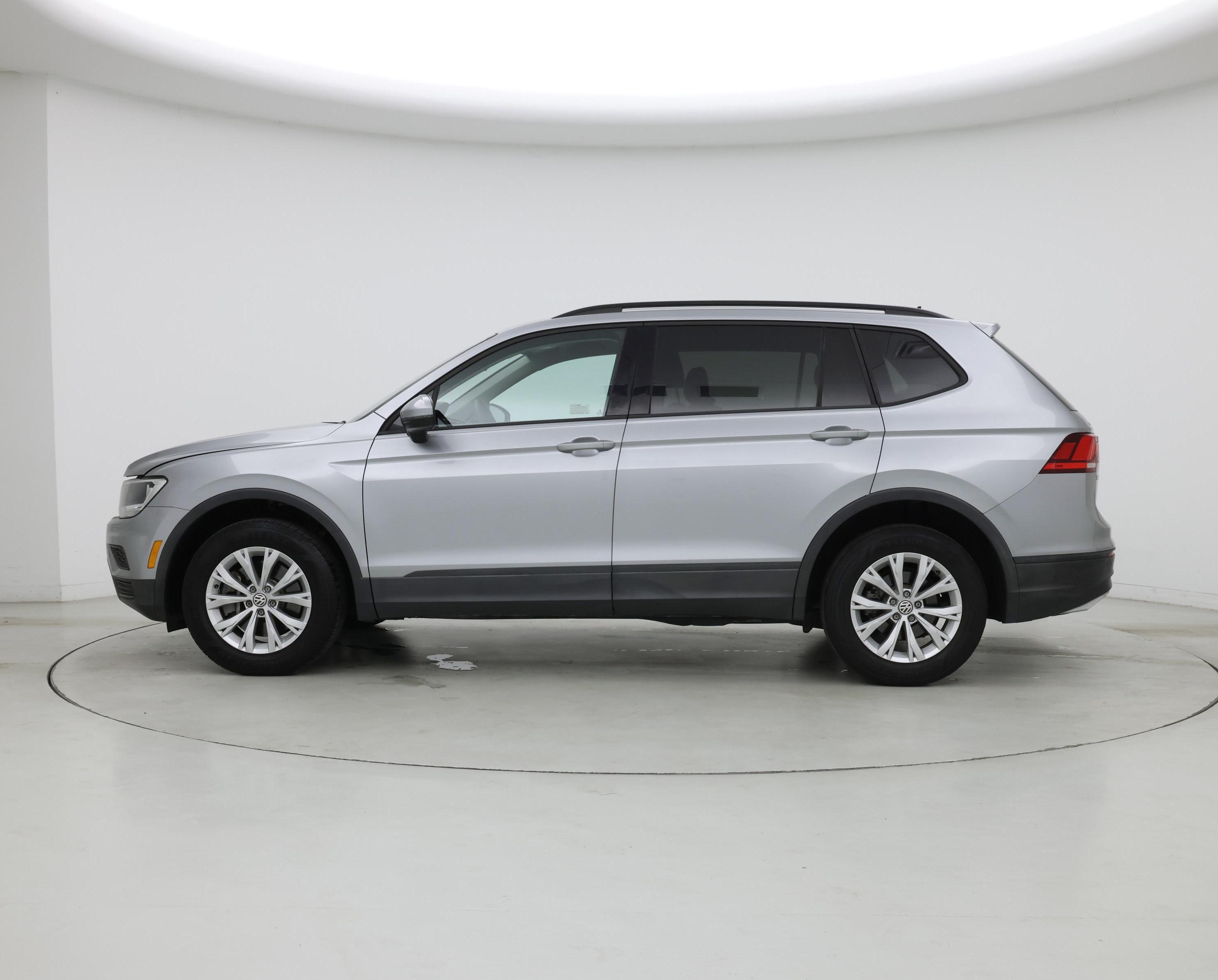 Thumbnail: 2020 Volkswagen Tiguan - 3