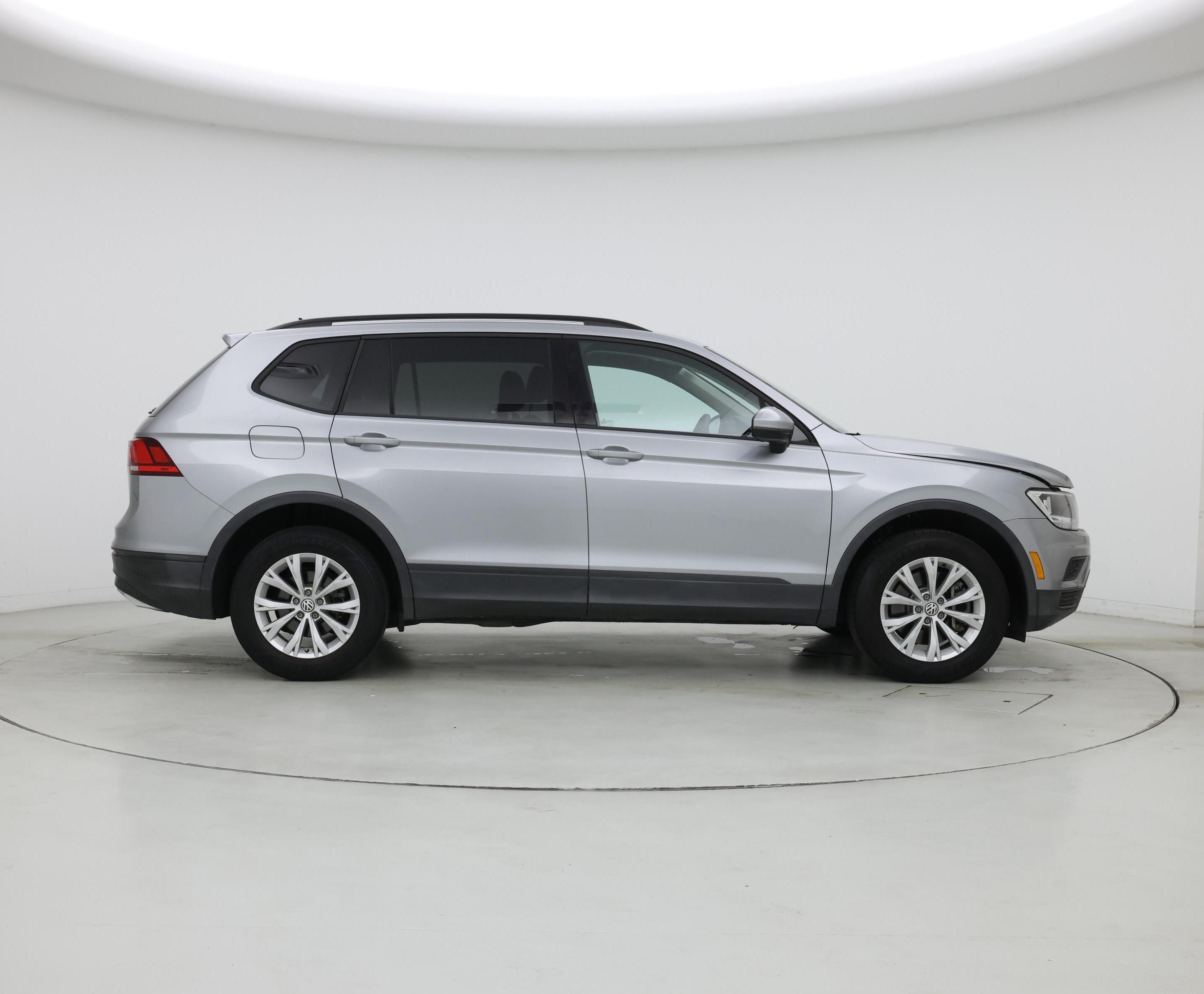 Thumbnail: 2020 Volkswagen Tiguan - 7