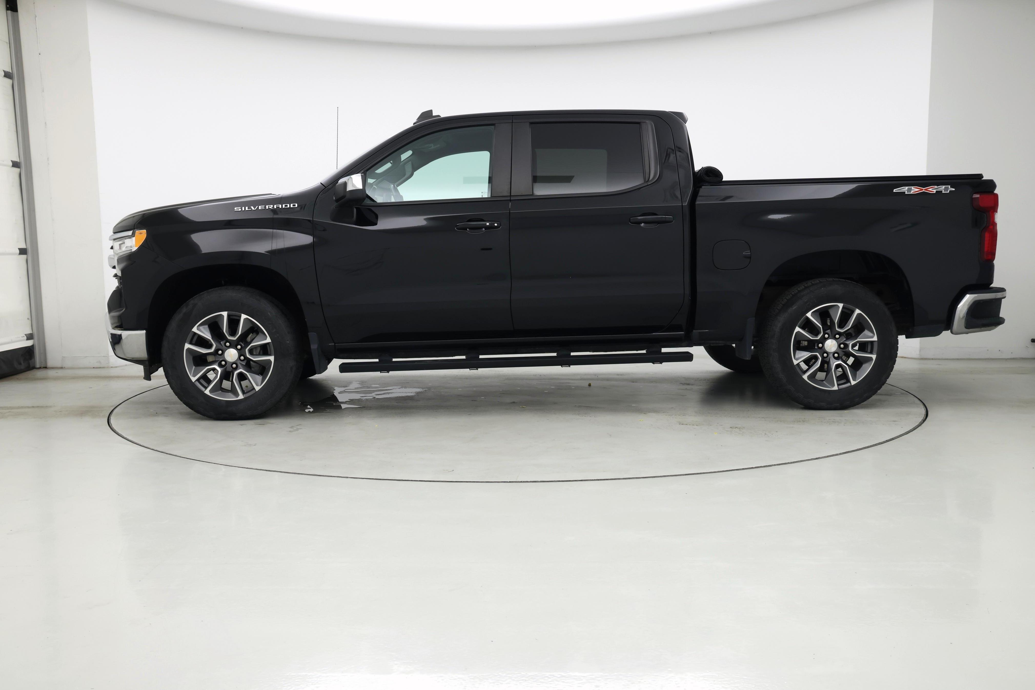 Thumbnail: 2022 Chevrolet Silverado 1500 - 3