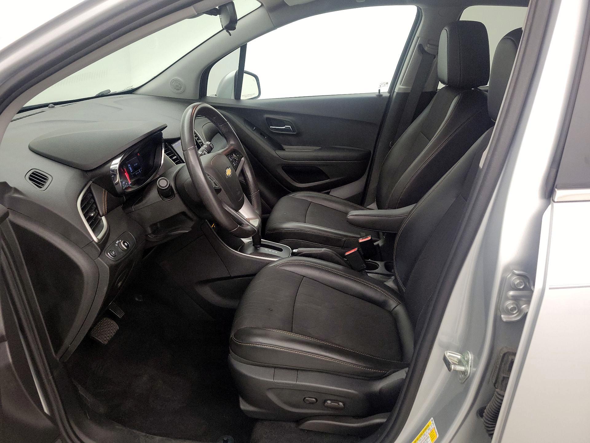 Thumbnail: 2020 Chevrolet Trax - 11