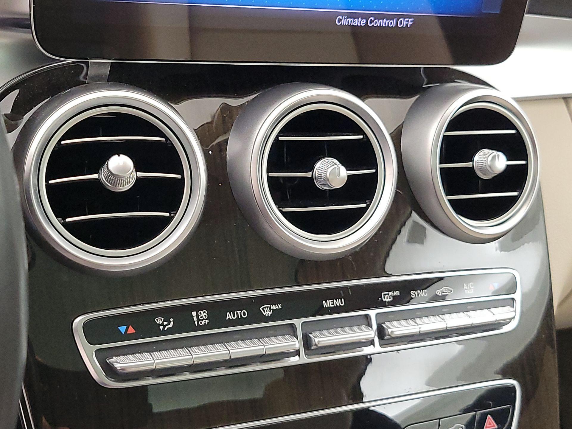 Thumbnail: 2020 Mercedes-Benz C-Class - 16