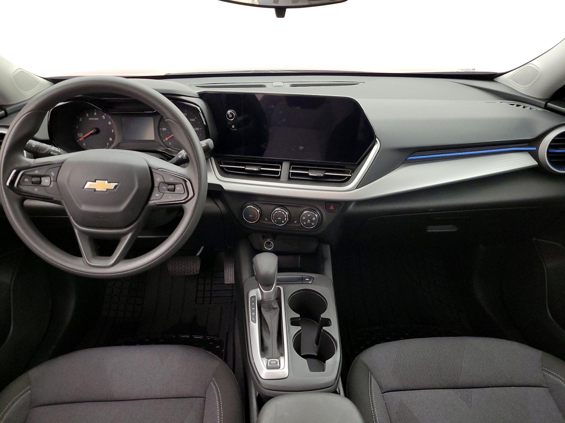 Thumbnail: 2024 Chevrolet Trax - 9