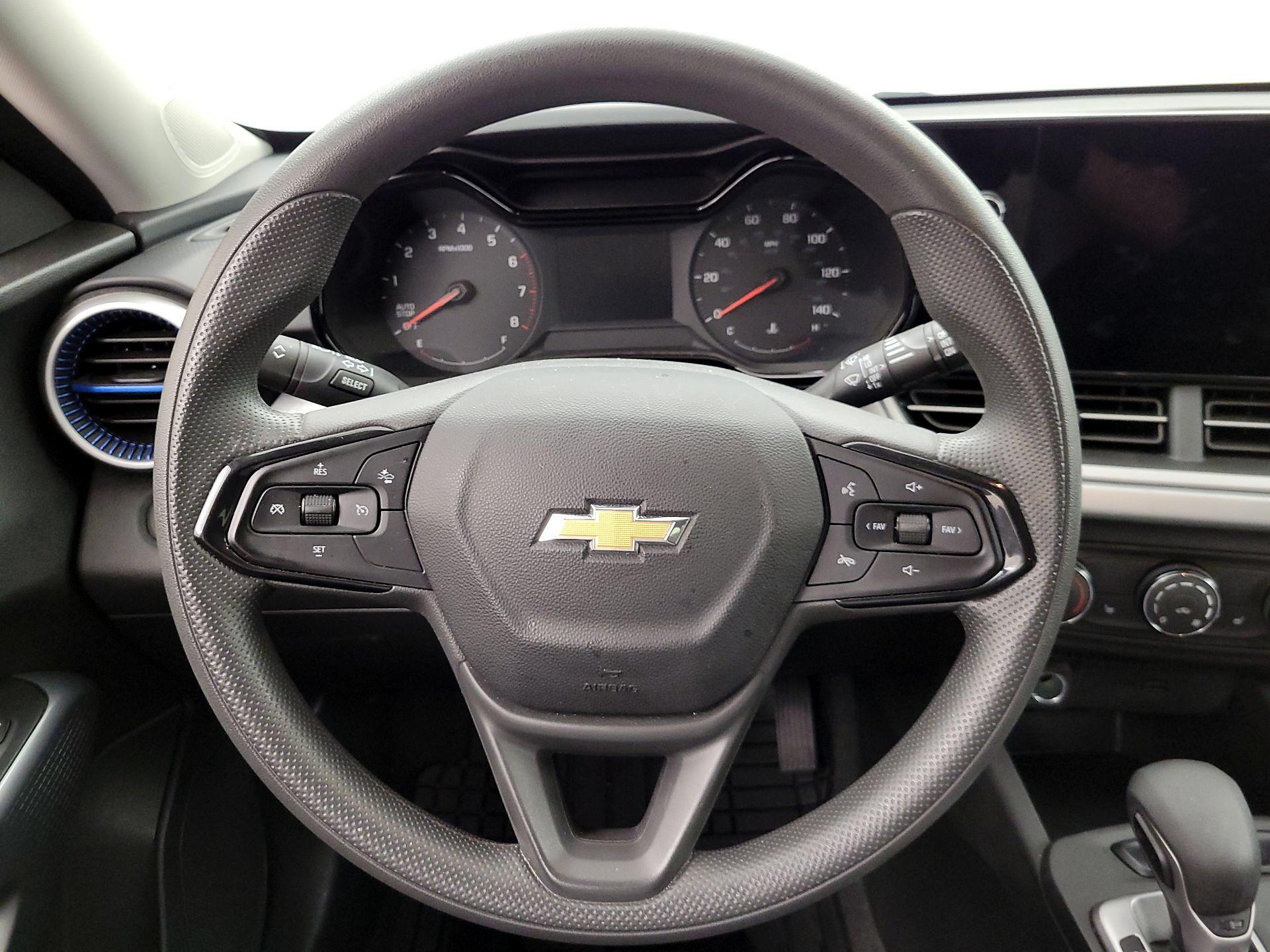 Thumbnail: 2024 Chevrolet Trax - 10