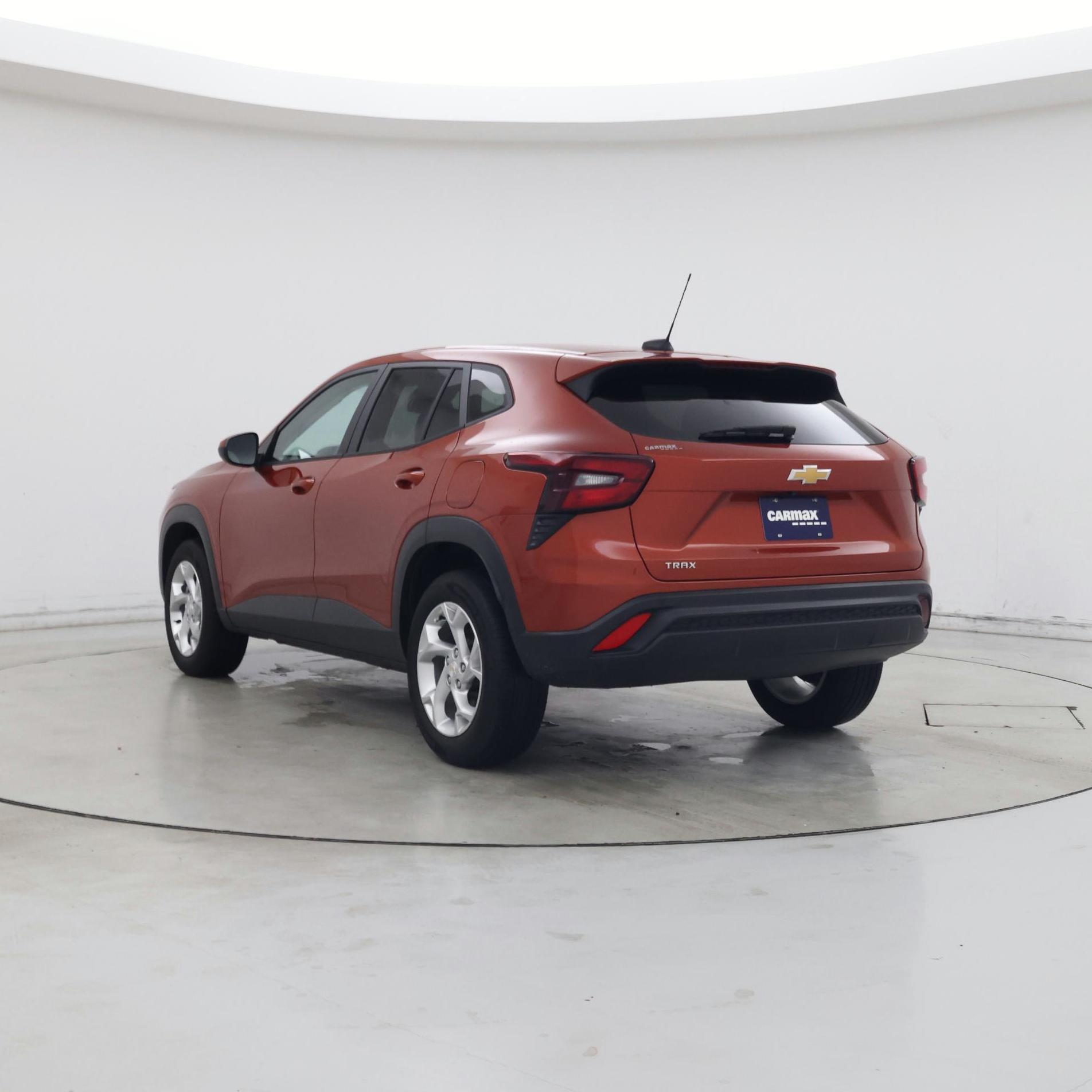 Thumbnail: 2024 Chevrolet Trax - 2