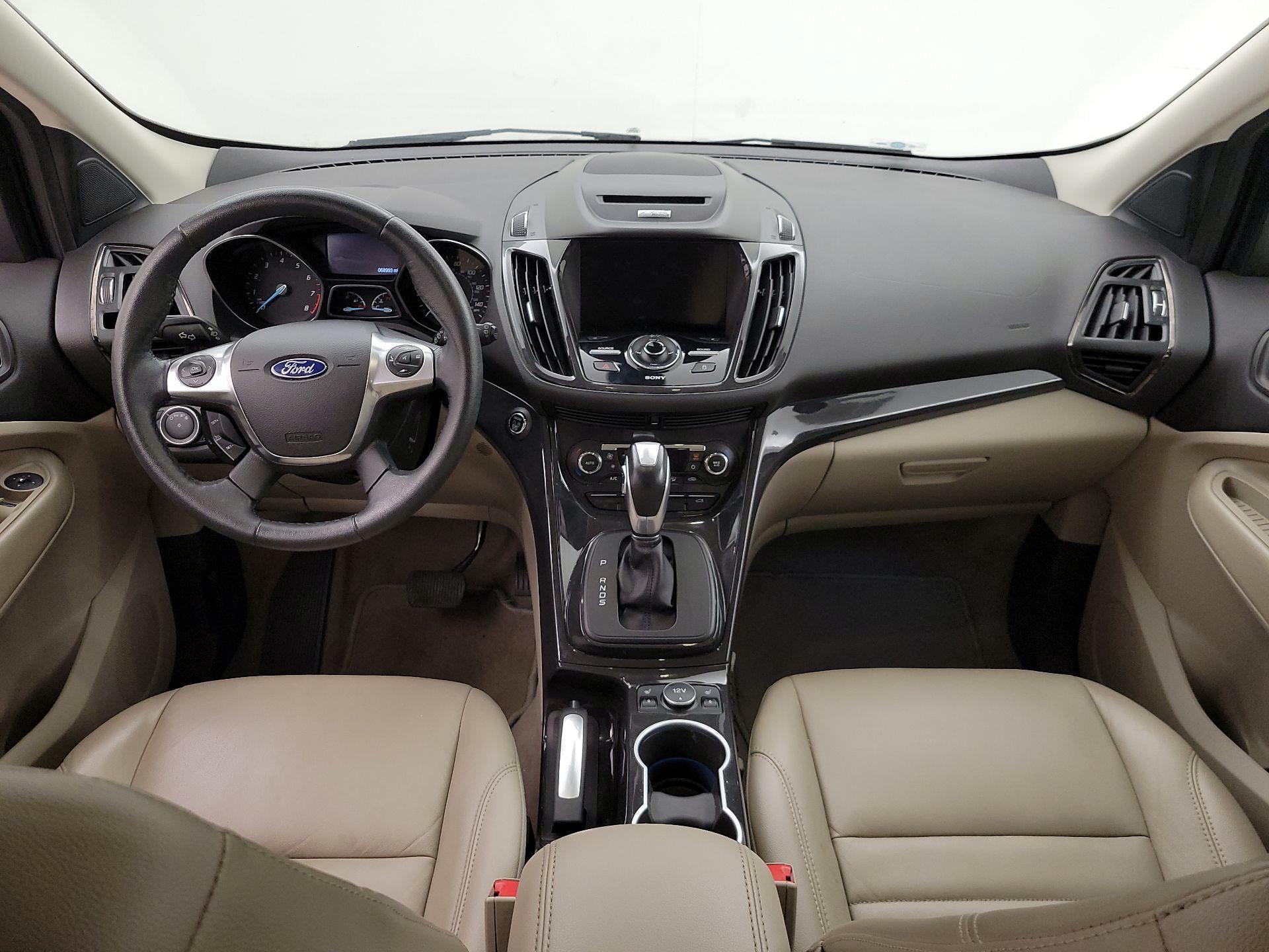 Thumbnail: 2015 Ford Escape - 9