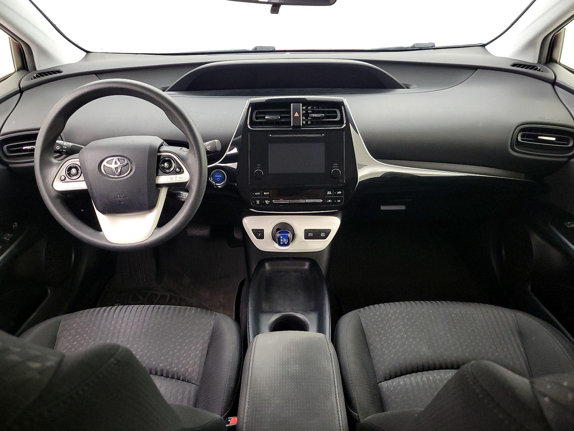Thumbnail: 2017 Toyota Prius - 9