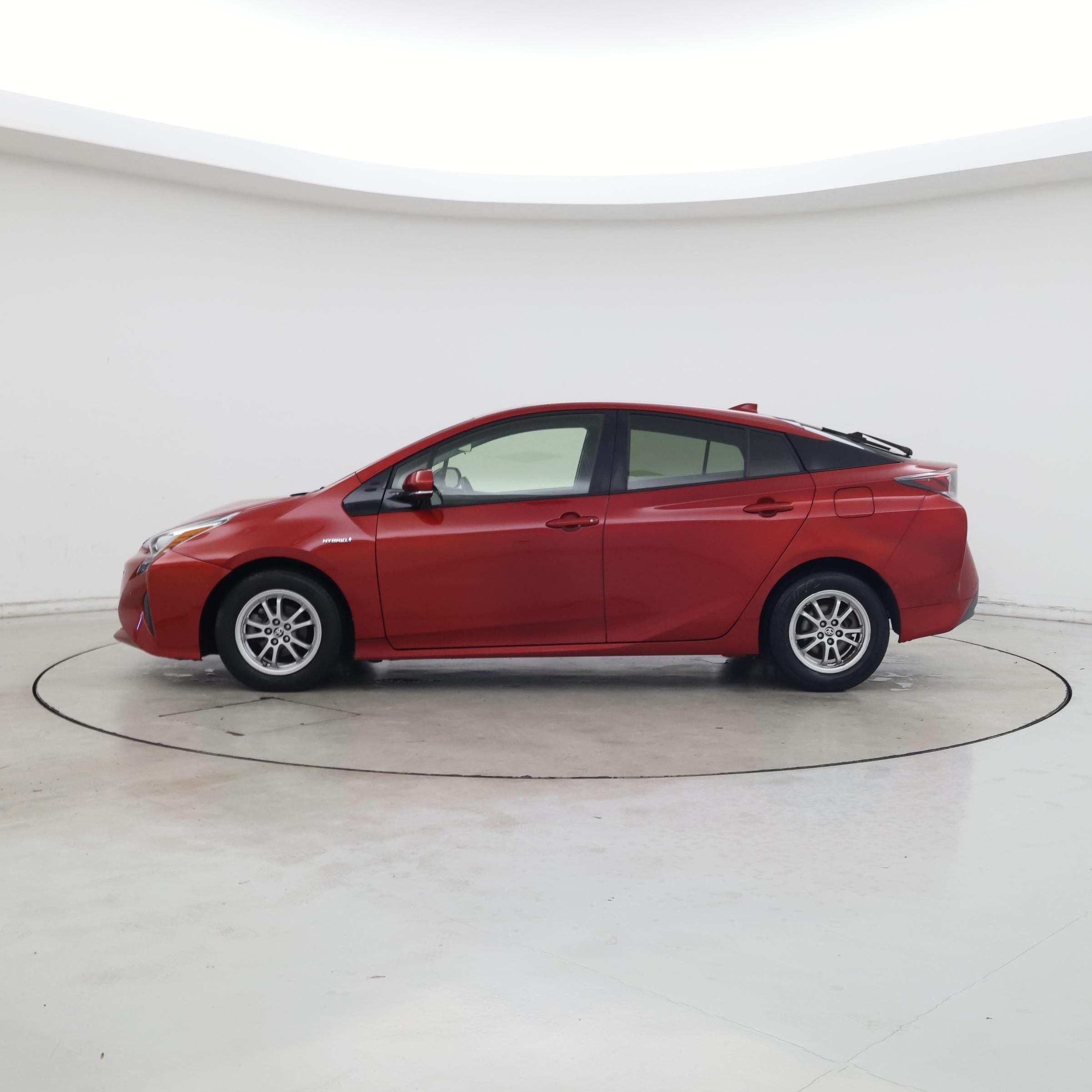 Thumbnail: 2017 Toyota Prius - 3