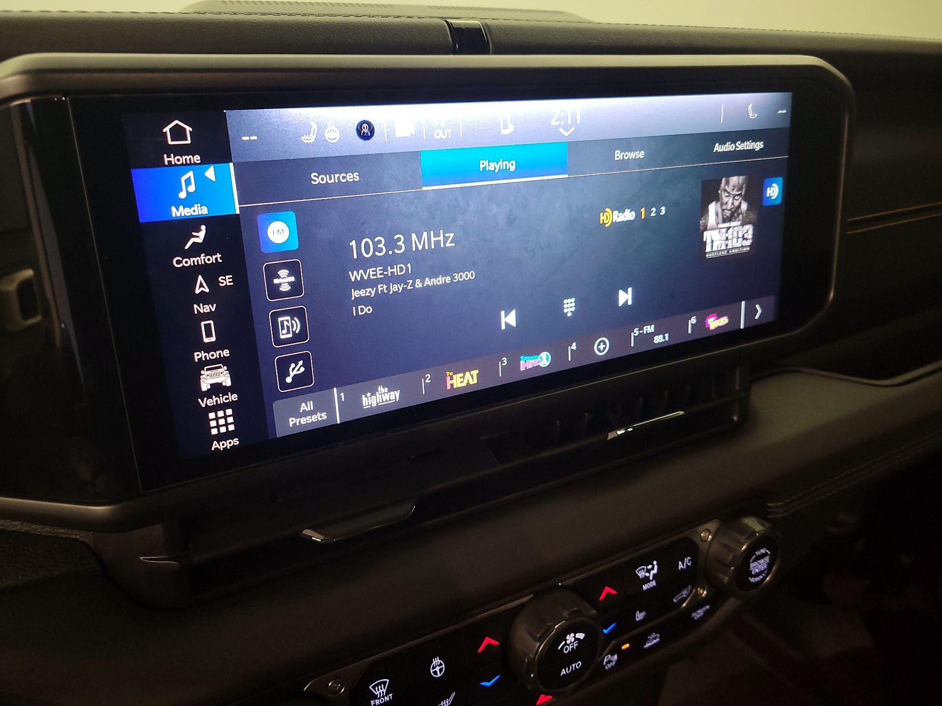 Thumbnail: 2024 Jeep Wrangler - 16