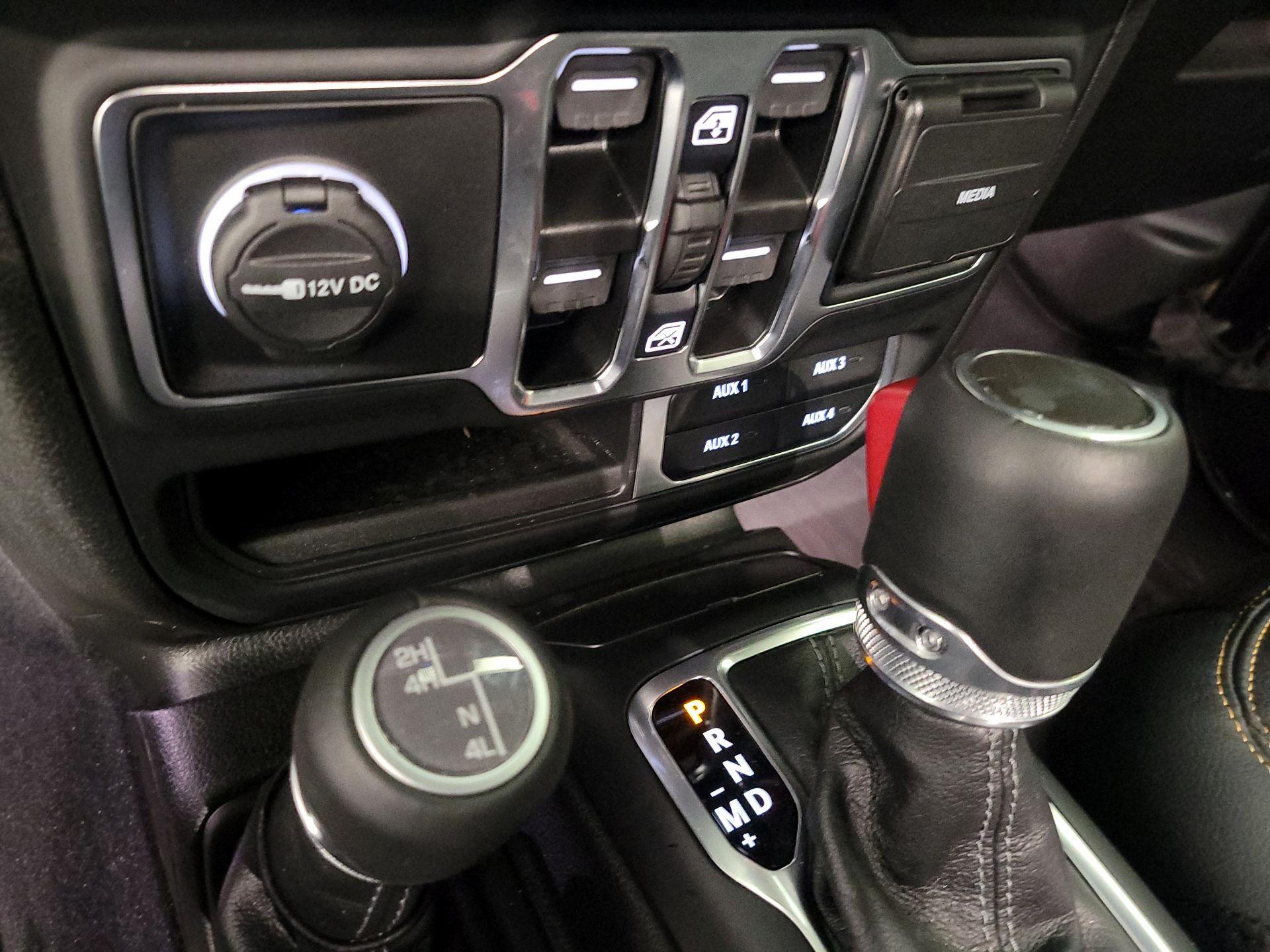 Thumbnail: 2024 Jeep Wrangler - 19