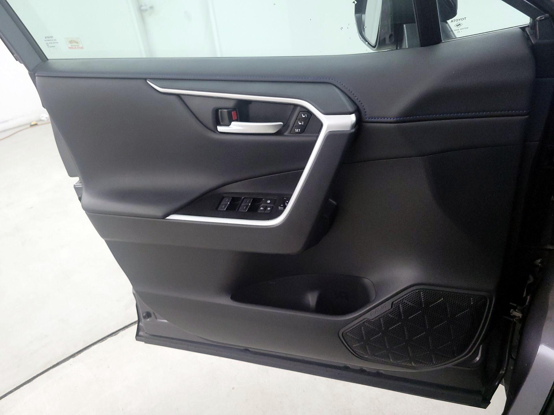 Thumbnail: 2023 Toyota RAV4 - 12