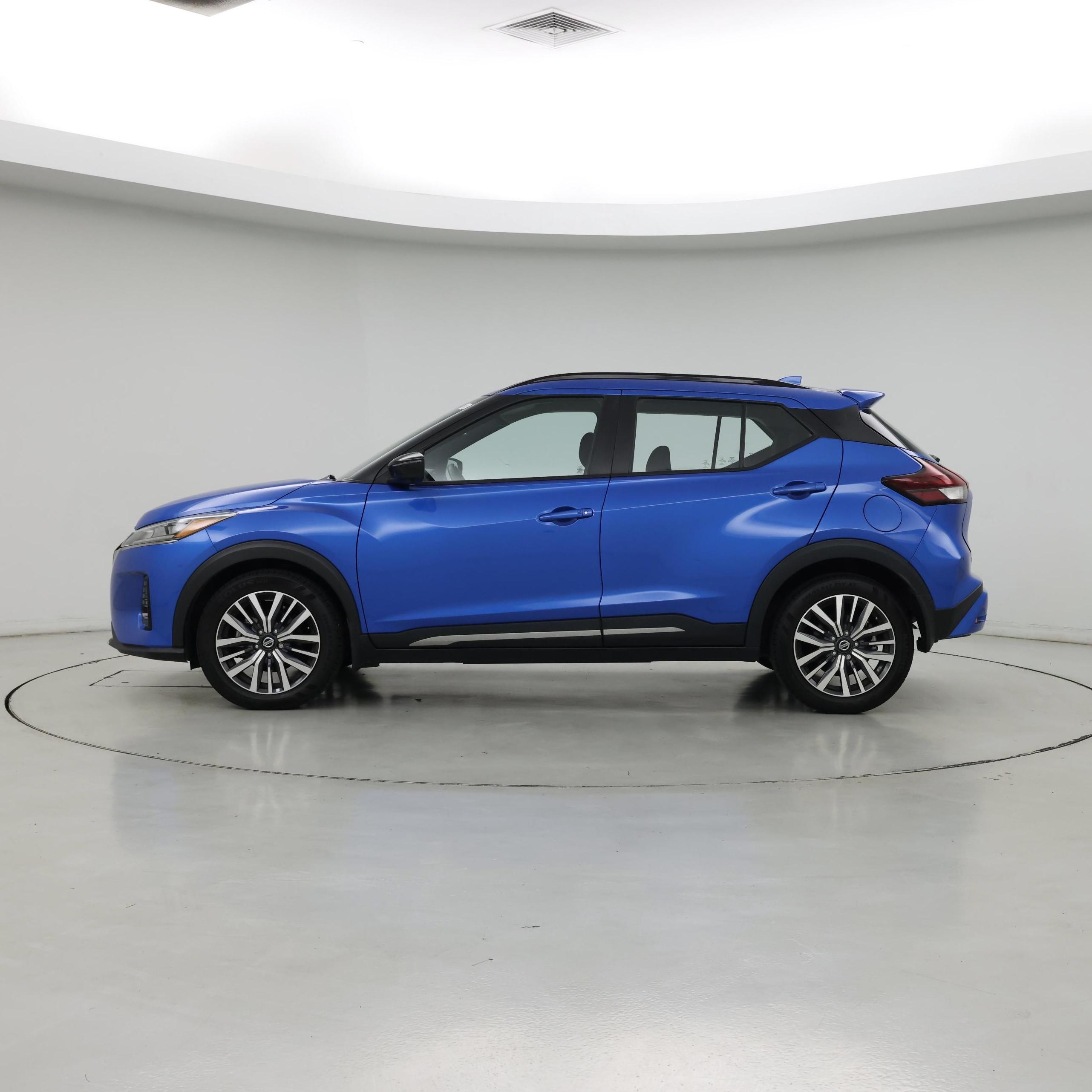 Thumbnail: 2021 Nissan Kicks - 3