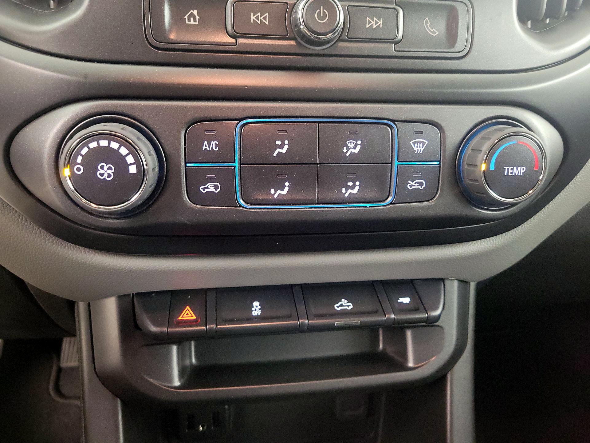 Thumbnail: 2022 Chevrolet Colorado - 16