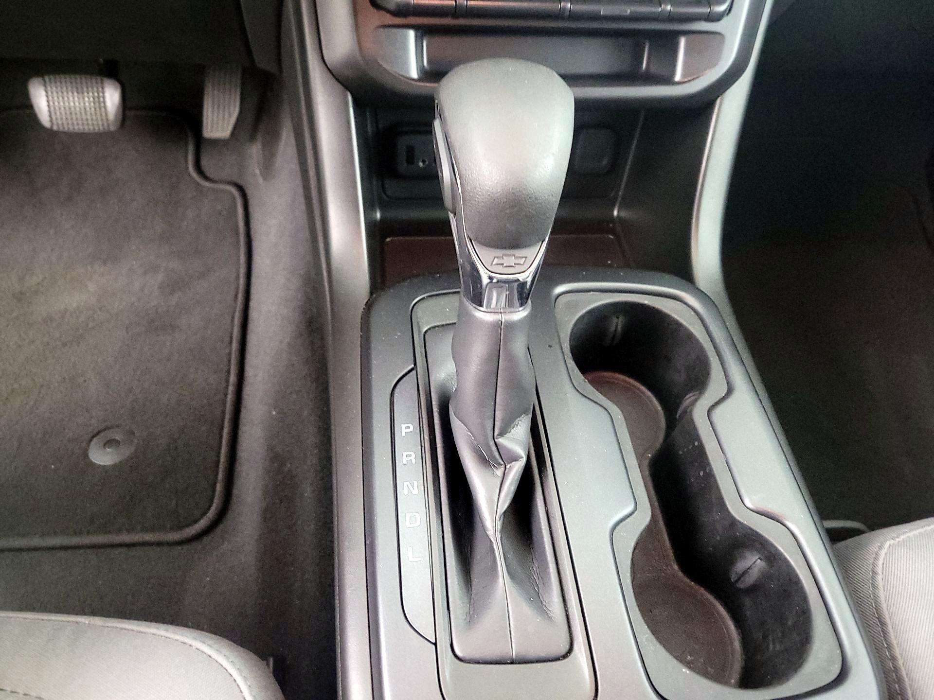 Thumbnail: 2022 Chevrolet Colorado - 17