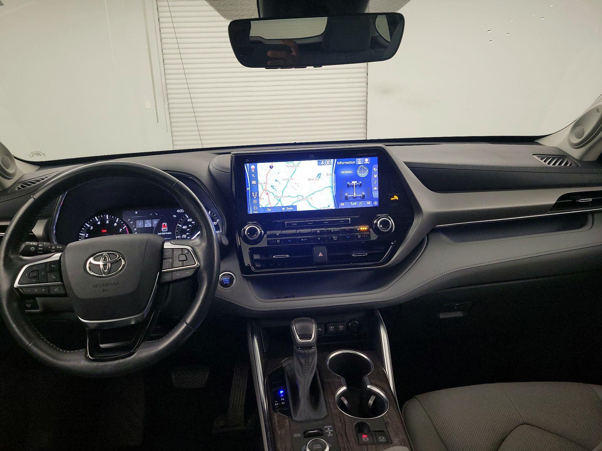 Thumbnail: 2021 Toyota Highlander - 9