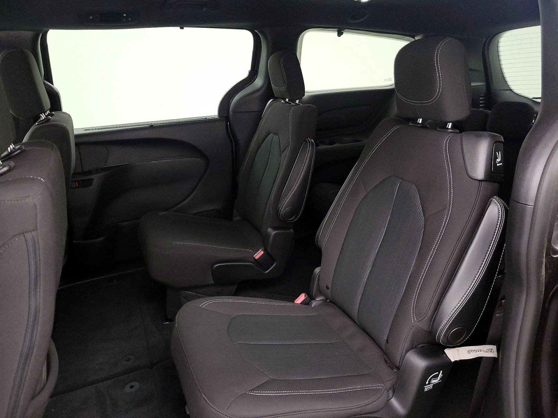 Thumbnail: 2020 Chrysler Pacifica - 19