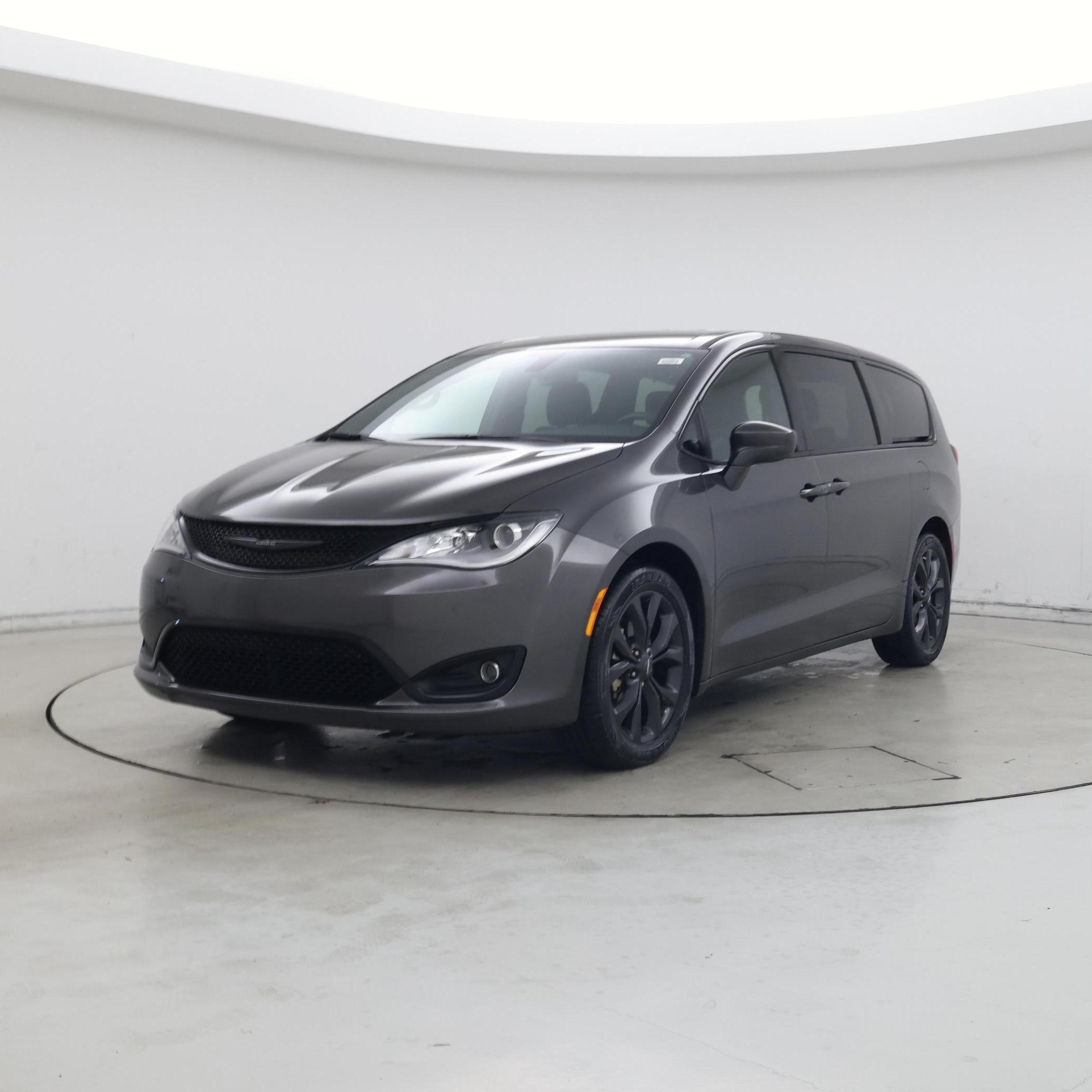 Thumbnail: 2020 Chrysler Pacifica - 4