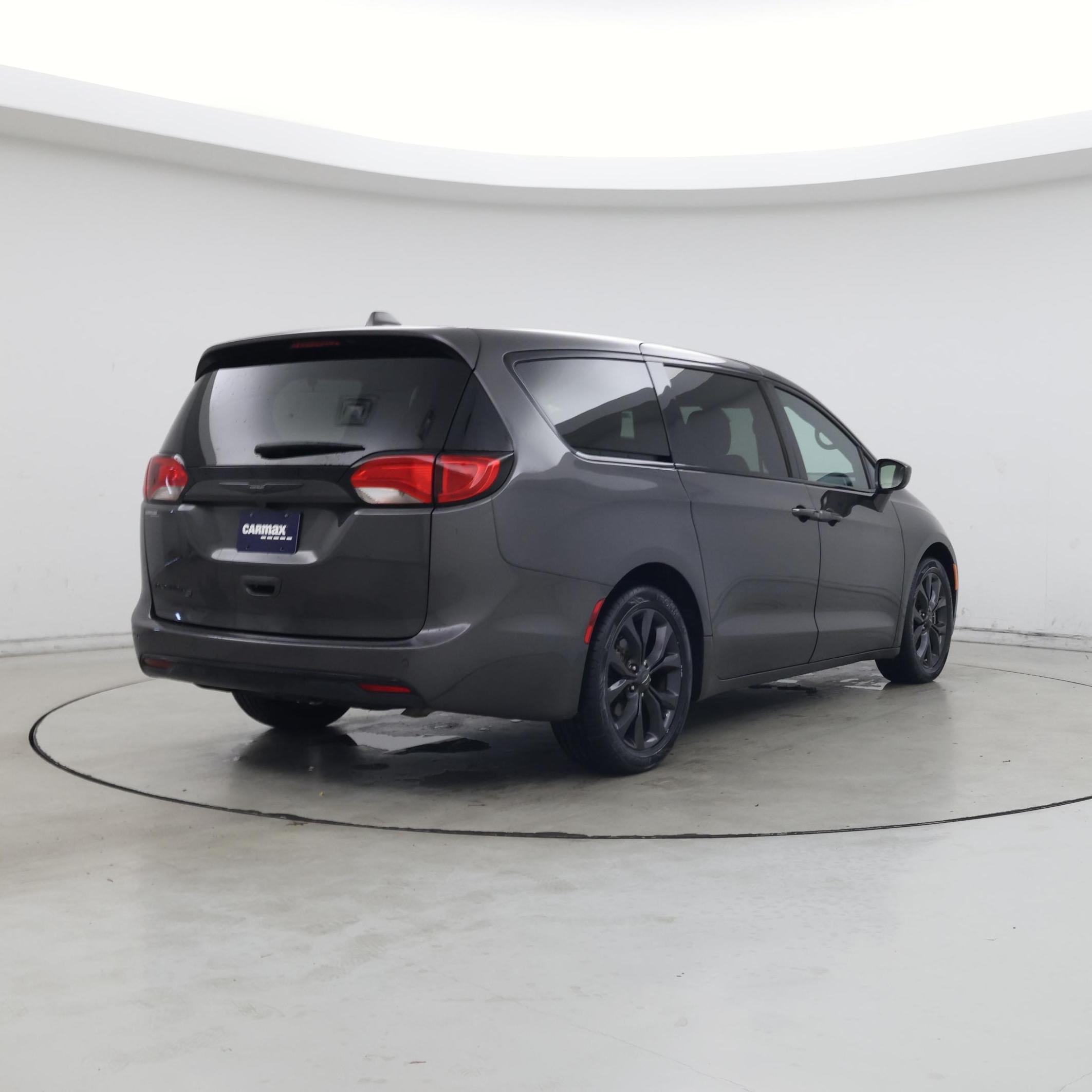 Thumbnail: 2020 Chrysler Pacifica - 8