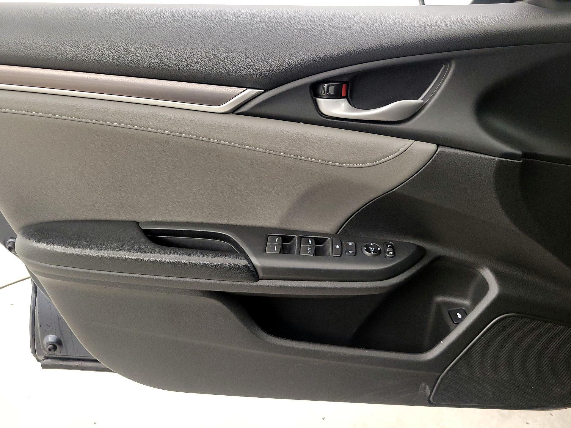 Thumbnail: 2019 Honda Civic - 12