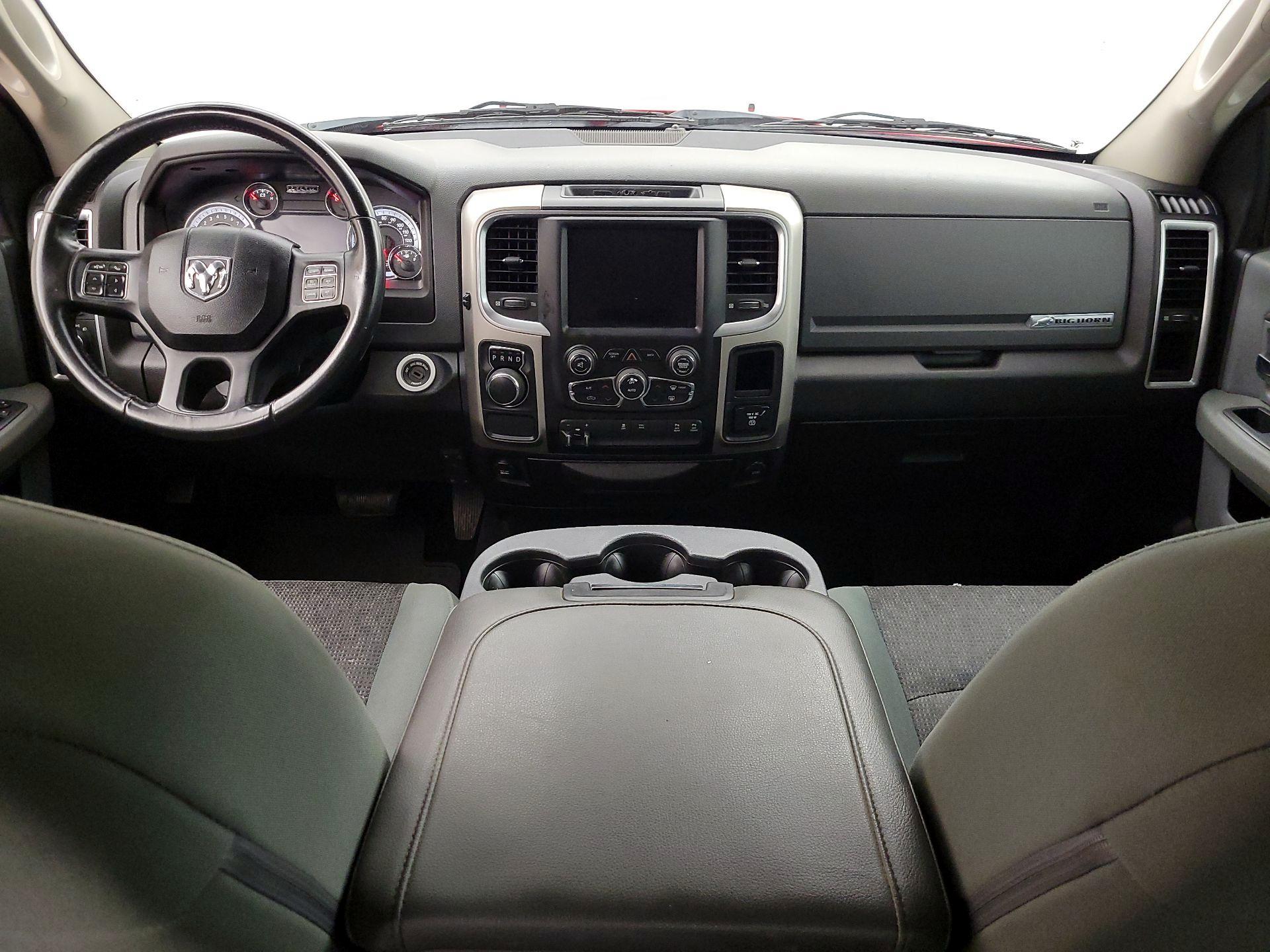 Thumbnail: 2019 RAM 1500 Classic - 9